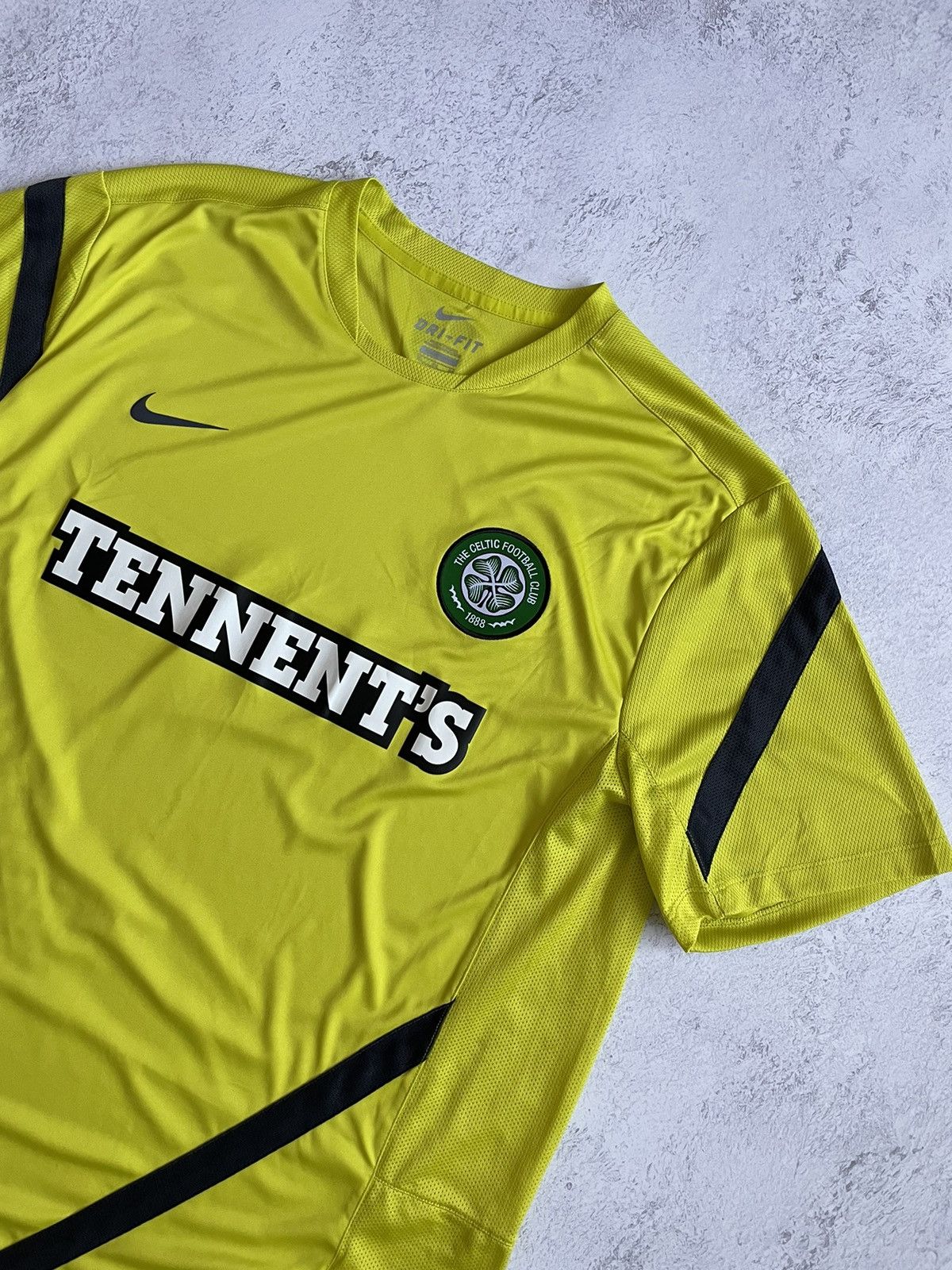 Vintage Nike Celtic Scotland Training Soccer Jersey Kit 10s XL Size US XL / EU 56 / 4 - 2 Thumbnail