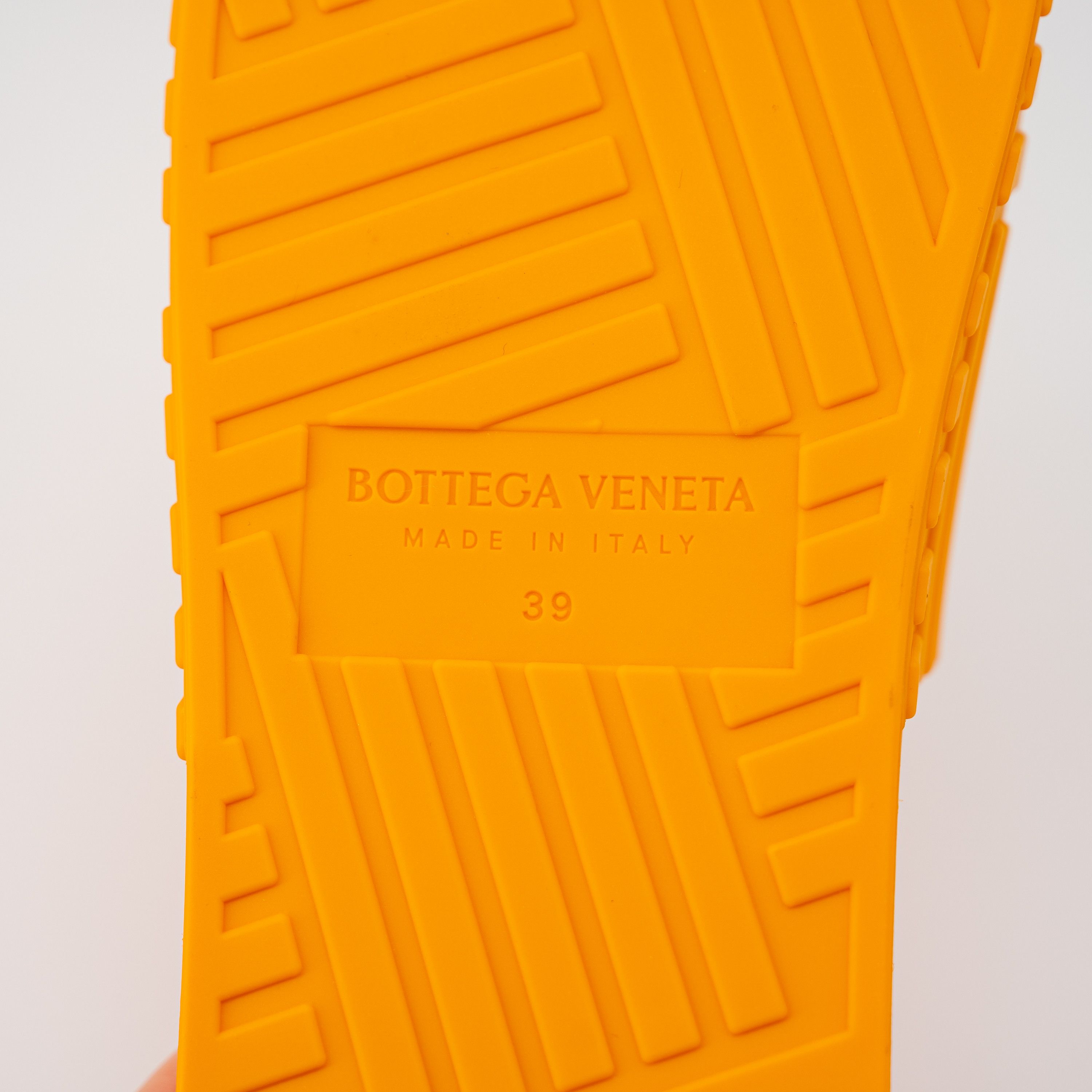 Bottega Veneta 37 7 us Bottega Veneta Rubber Slide Sandals Orange Tangerine Size US 7 / IT 37 - 7 Thumbnail