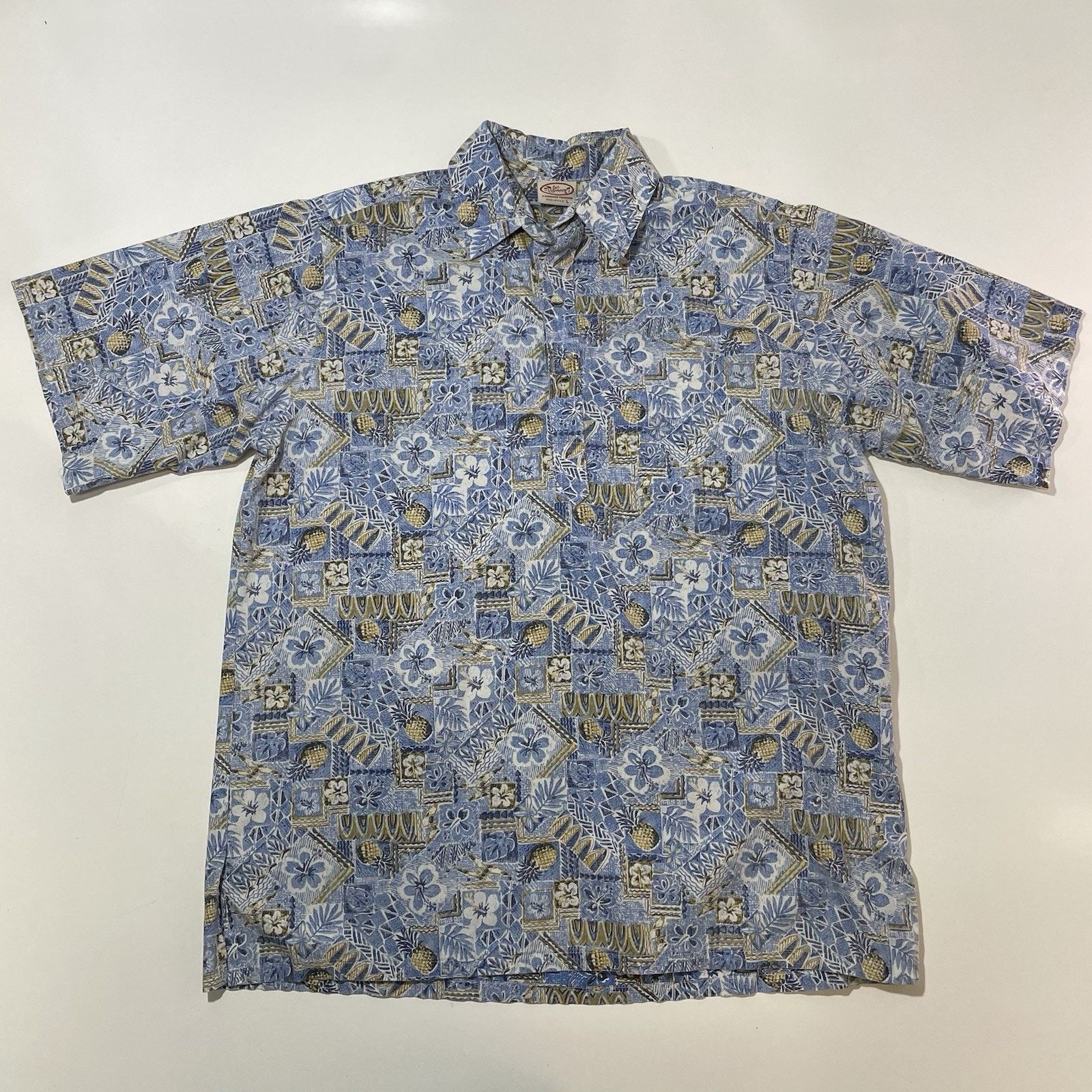 ALOHAS Go Barefoot Hawaiian Shirt Men’s Large Blue Pineapple Size US L / EU 52-54 / 3 - 1 Thumbnail