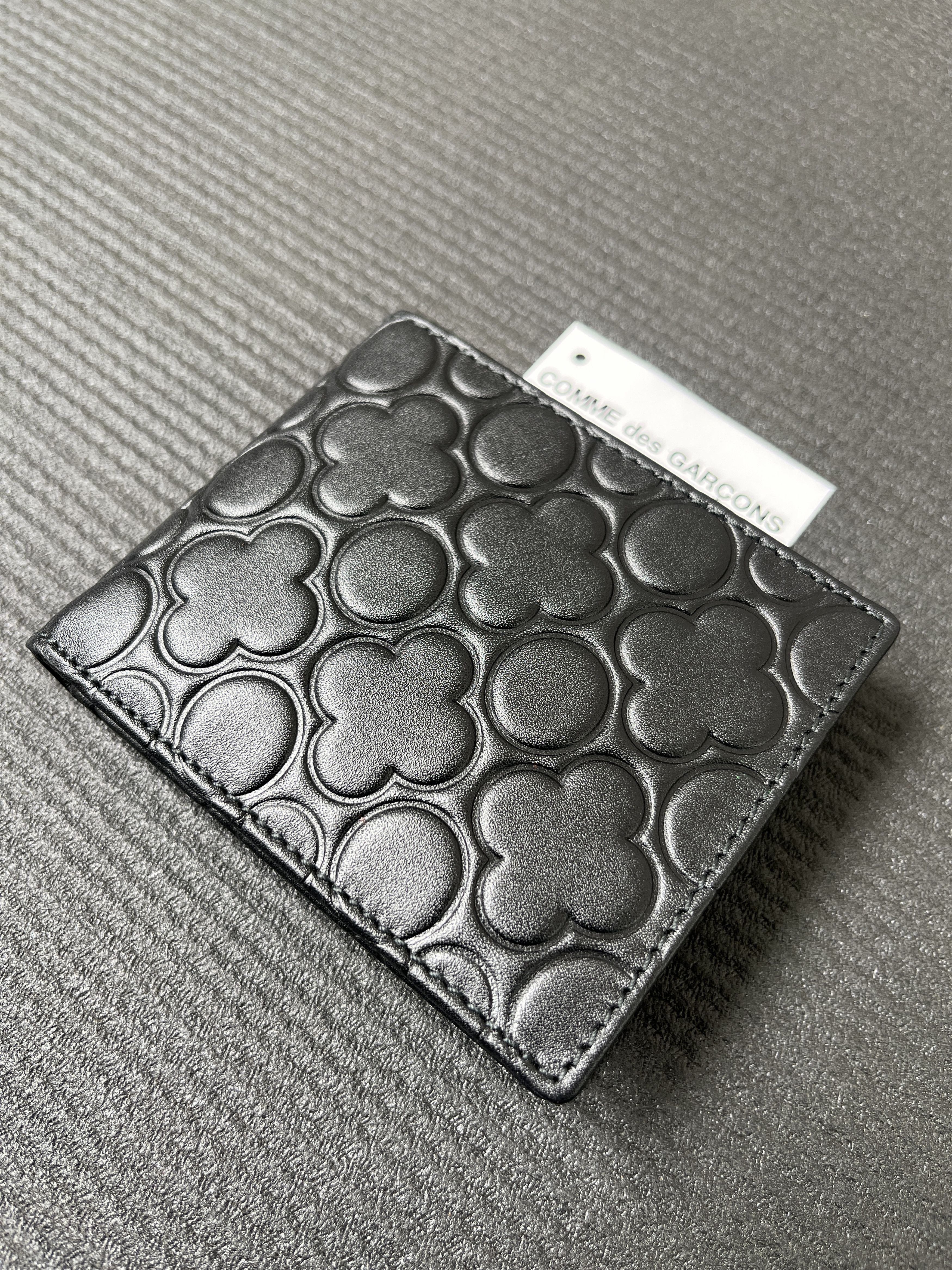 Comme des Garcons Comme des Garcons Embossed B Bifold Wallet Size ONE SIZE - 2 Thumbnail