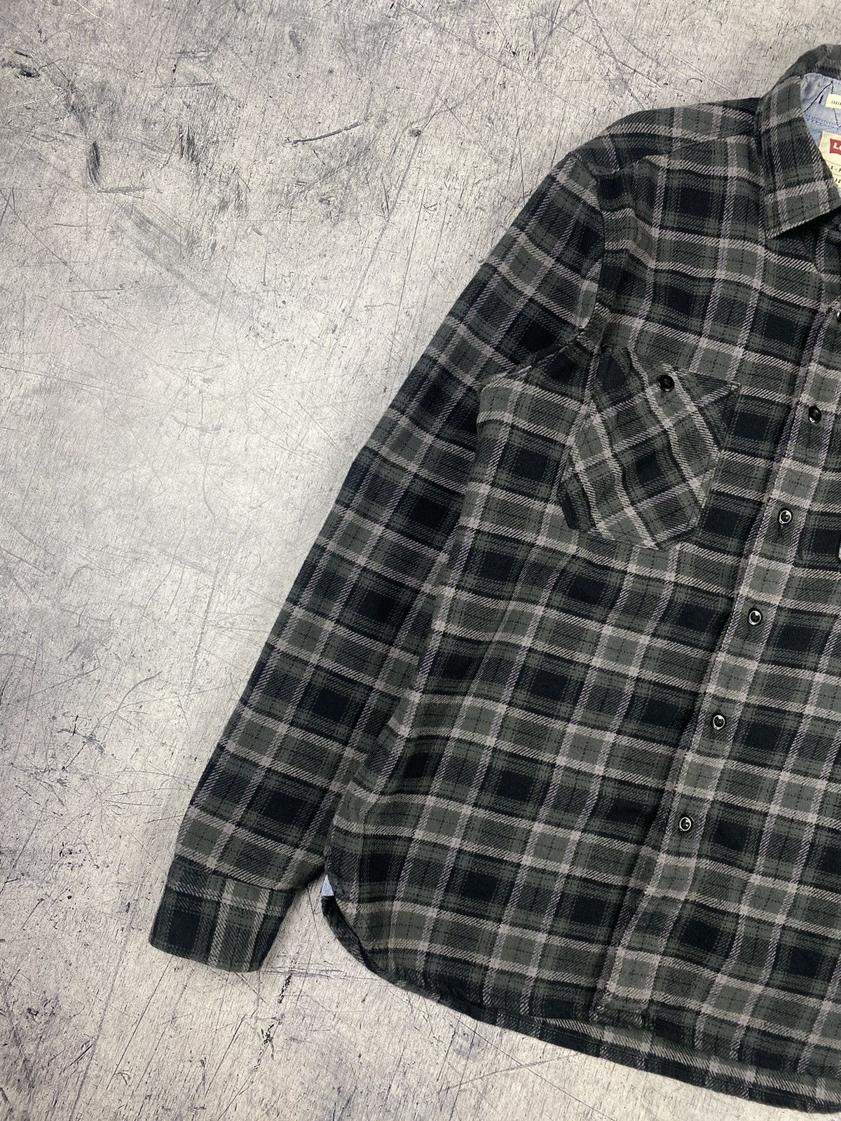 Levi's Vintage Levi’s Checkered Button Up Over-shirt Size S Size US S / EU 44-46 / 1 - 3 Thumbnail