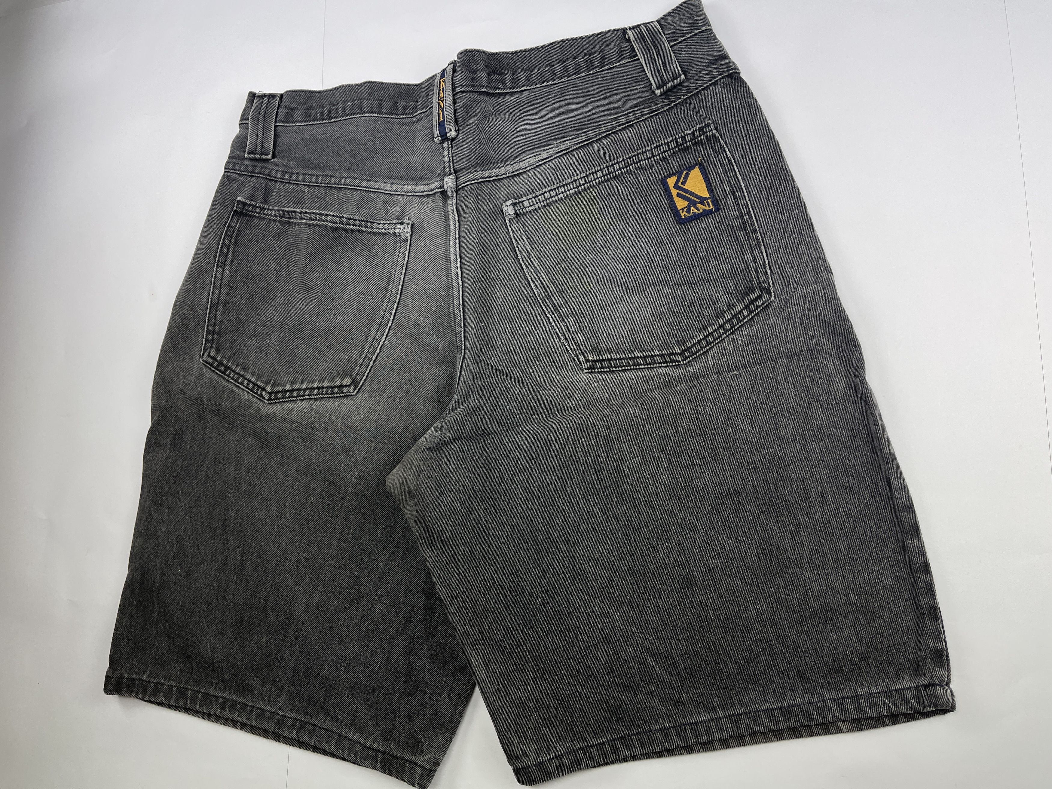 Karl Kani KARL KANI shorts, vintage hip hop baggy jeans, 90s size W 36 Size US 36 / EU 52 - 3 Thumbnail