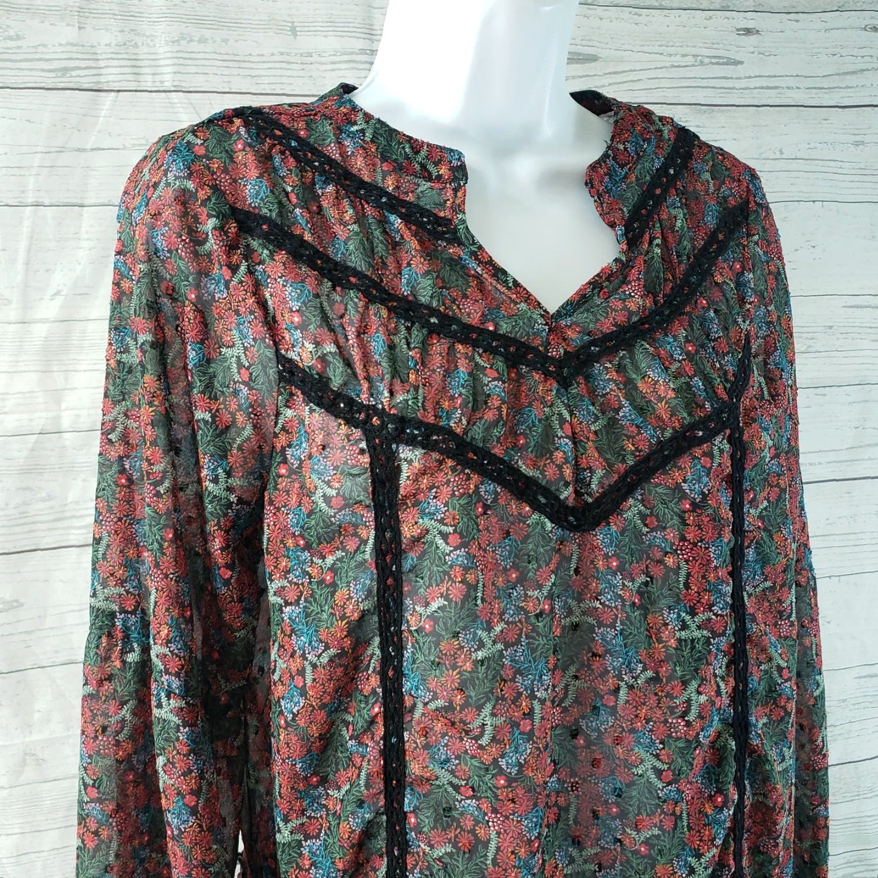 Vintage Matilda Jane Womens Blouse Sz S Red Floral Long Sleeve Sheer Satin Polyester Shirt Womens Regular 90s? Size S / US 4 / IT 40 - 2 Thumbnail