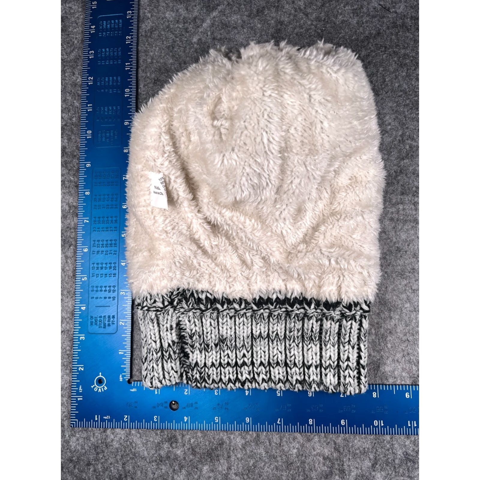 Vintage Star Beanie Toque Womens One Size White Black Knit Studded Acrylic Poly Pom Ski Size ONE SIZE - 6 Thumbnail