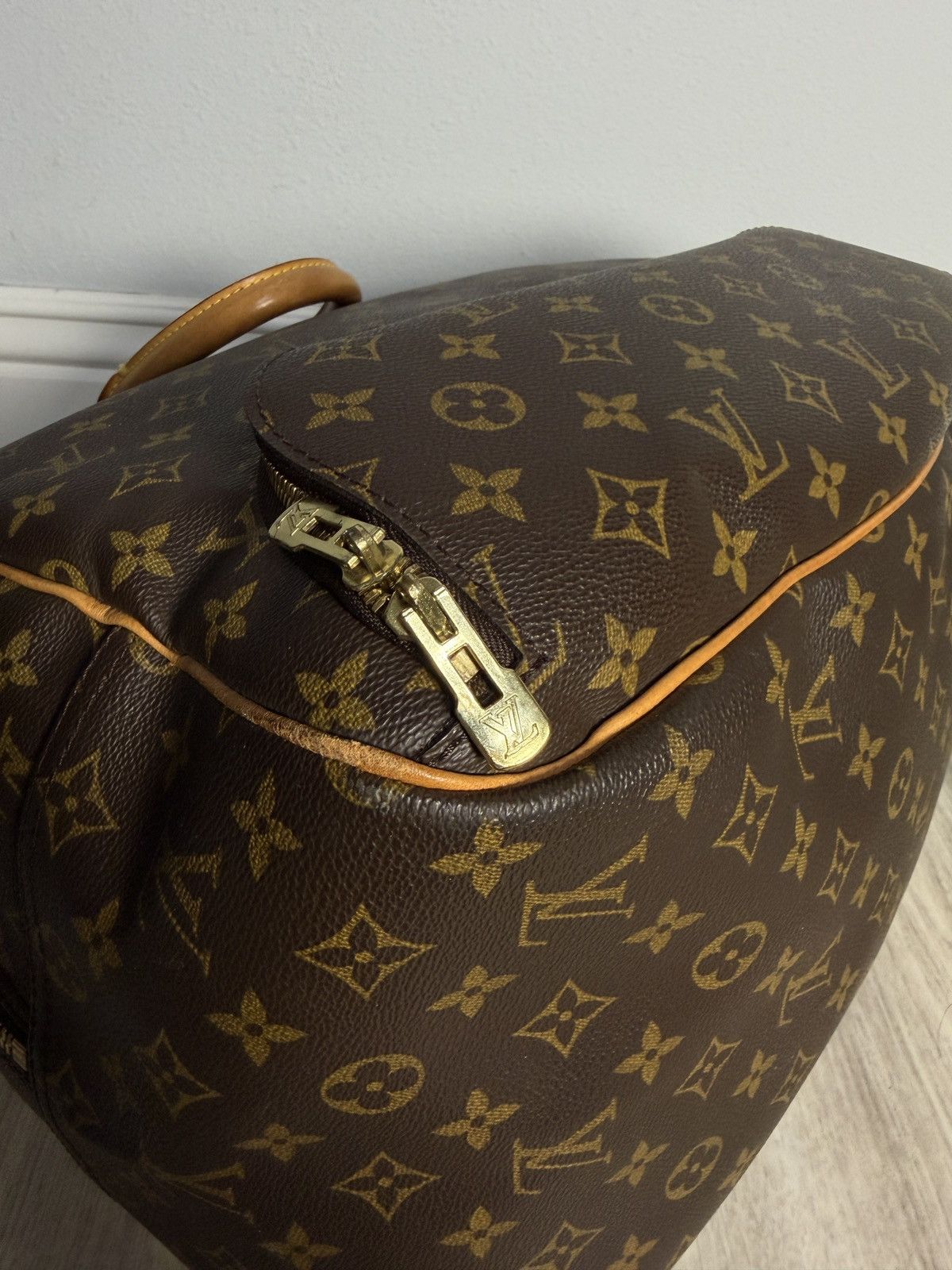 Louis Vuitton Louis Vuitton Evasion Travel Bag Monogram Canvad Size ONE SIZE - 10 Thumbnail