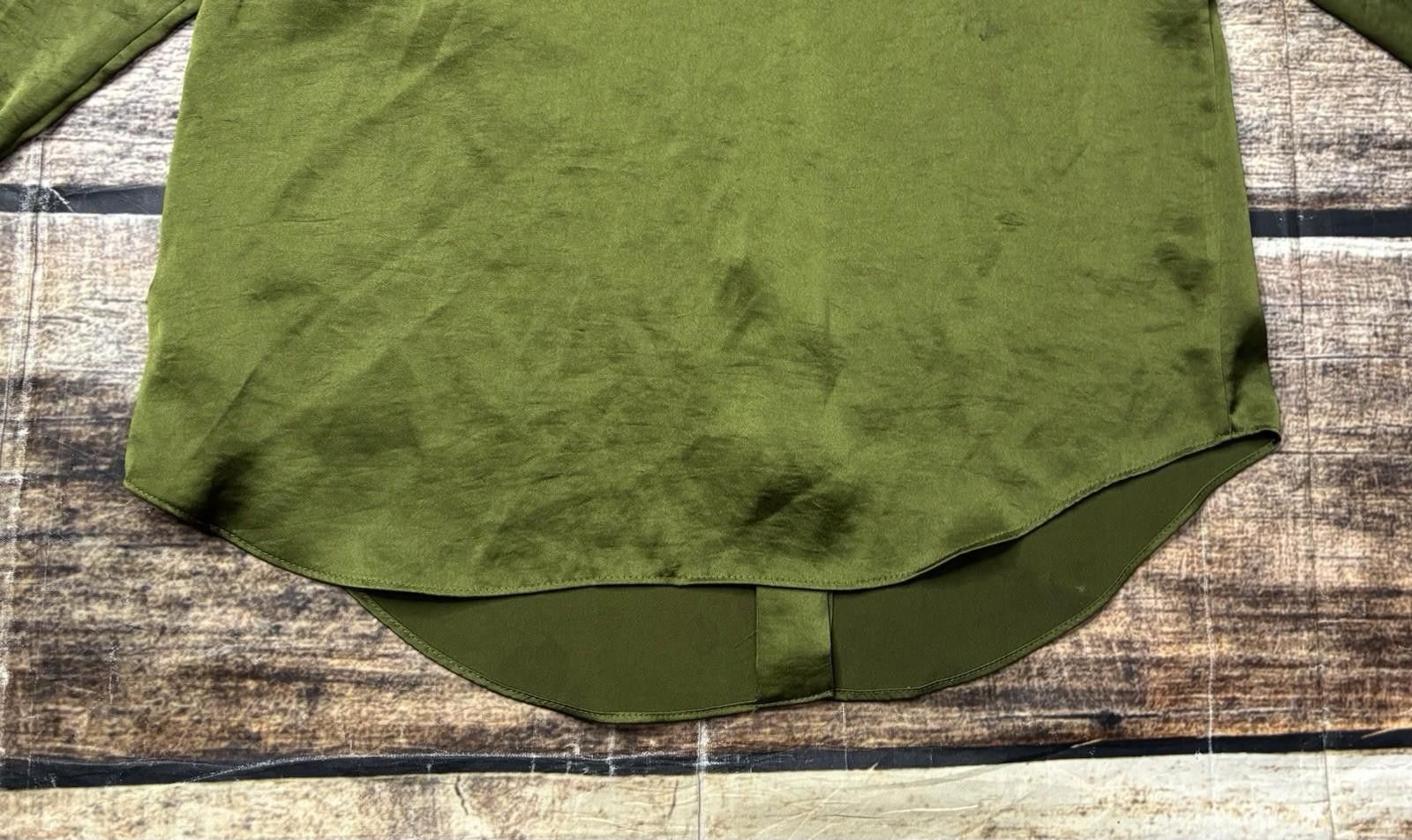Aritzia Aritzia Wilfred Top Women XS Satin Green Shirt Career Collar Size XS / US 0-2 / IT 36-38 - 9 Thumbnail