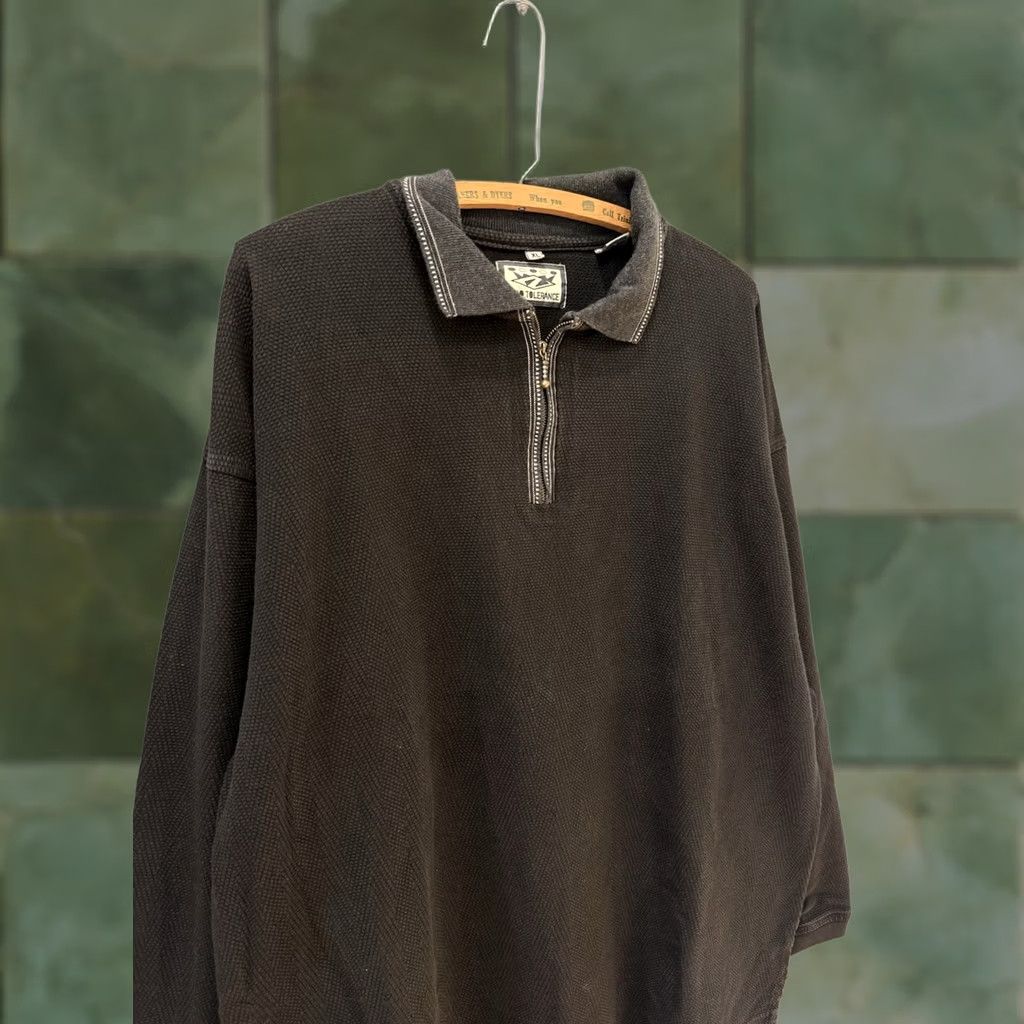 Vintage VINTAGE Zero Tolerance Polo Shirt XL Men Black 90s Zip Quarter Zip Shirt Shirts Mens XL 90s Polo Black Zip Size US XL / EU 56 / 4 - 1 Thumbnail