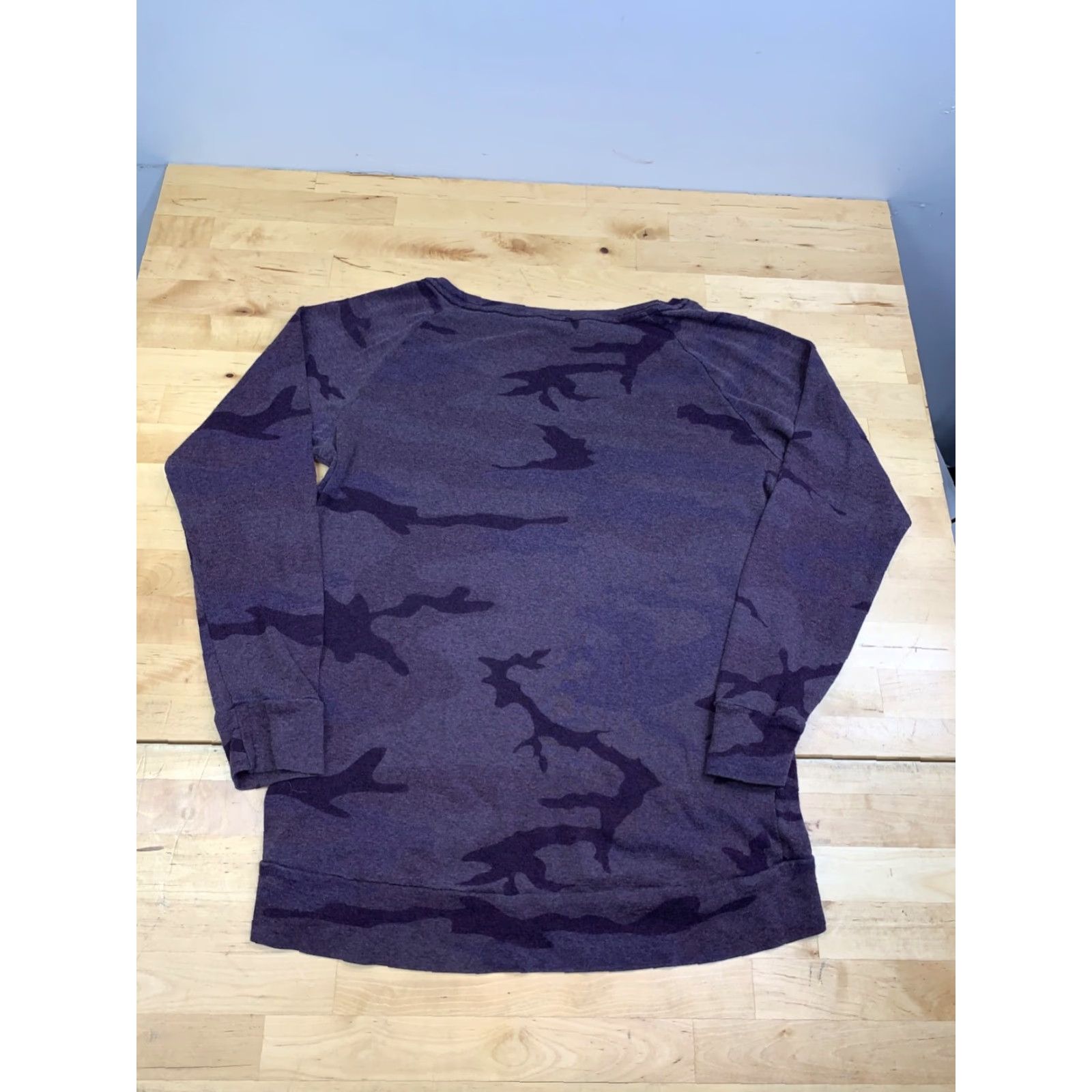 TNA TNA Purple Camo Long Sleeve Top Women XS Pullover Crew Neck Casual Shirt 12872 Size XS / US 0-2 / IT 36-38 - 8 Thumbnail