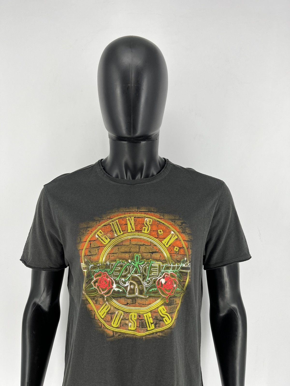 Band Tees Vintage Guns N’ Roses 🌹 Big Logo Double Sided T-Shirt Size US L / EU 52-54 / 3 - 1 Thumbnail