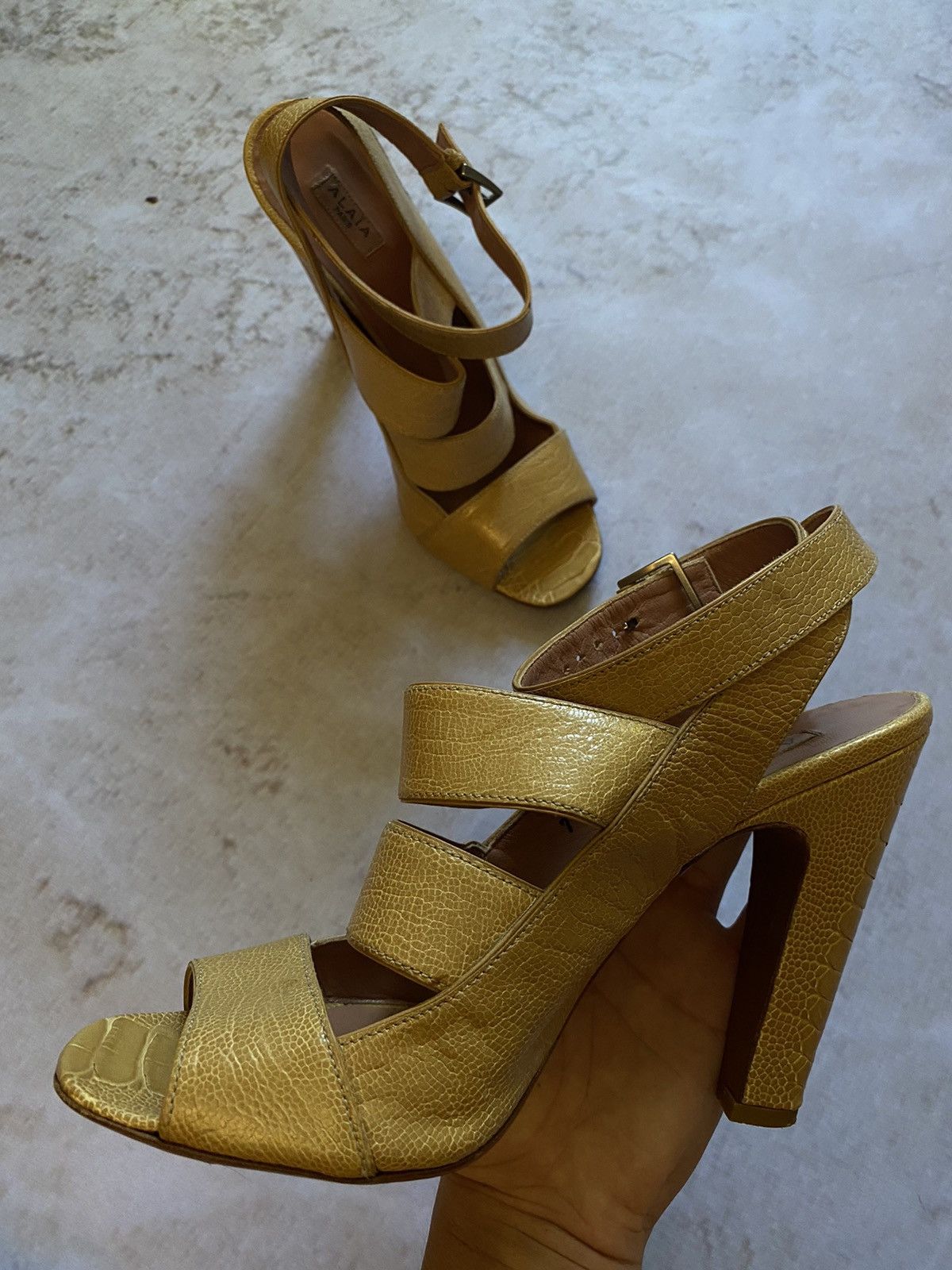 Alaia Alaia Luxury Leather Shoes Italy Heels Snake skin Size US 10 / IT 40 - 2 Thumbnail