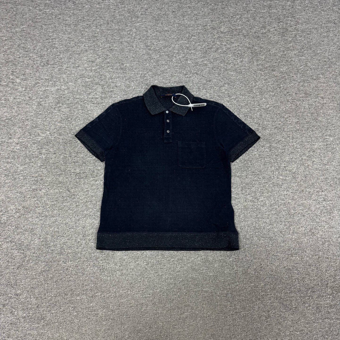Louis Vuitton Louis Vuitton Monogram Back Print Polo Shirt Size US M / EU 48-50 / 2 - 1 Thumbnail