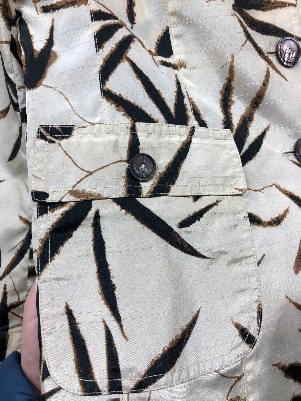 Louis Feraud Louis Feraud vintage womens blazer US 8 Size M / US 6-8 / IT 42-44 - 5 Thumbnail