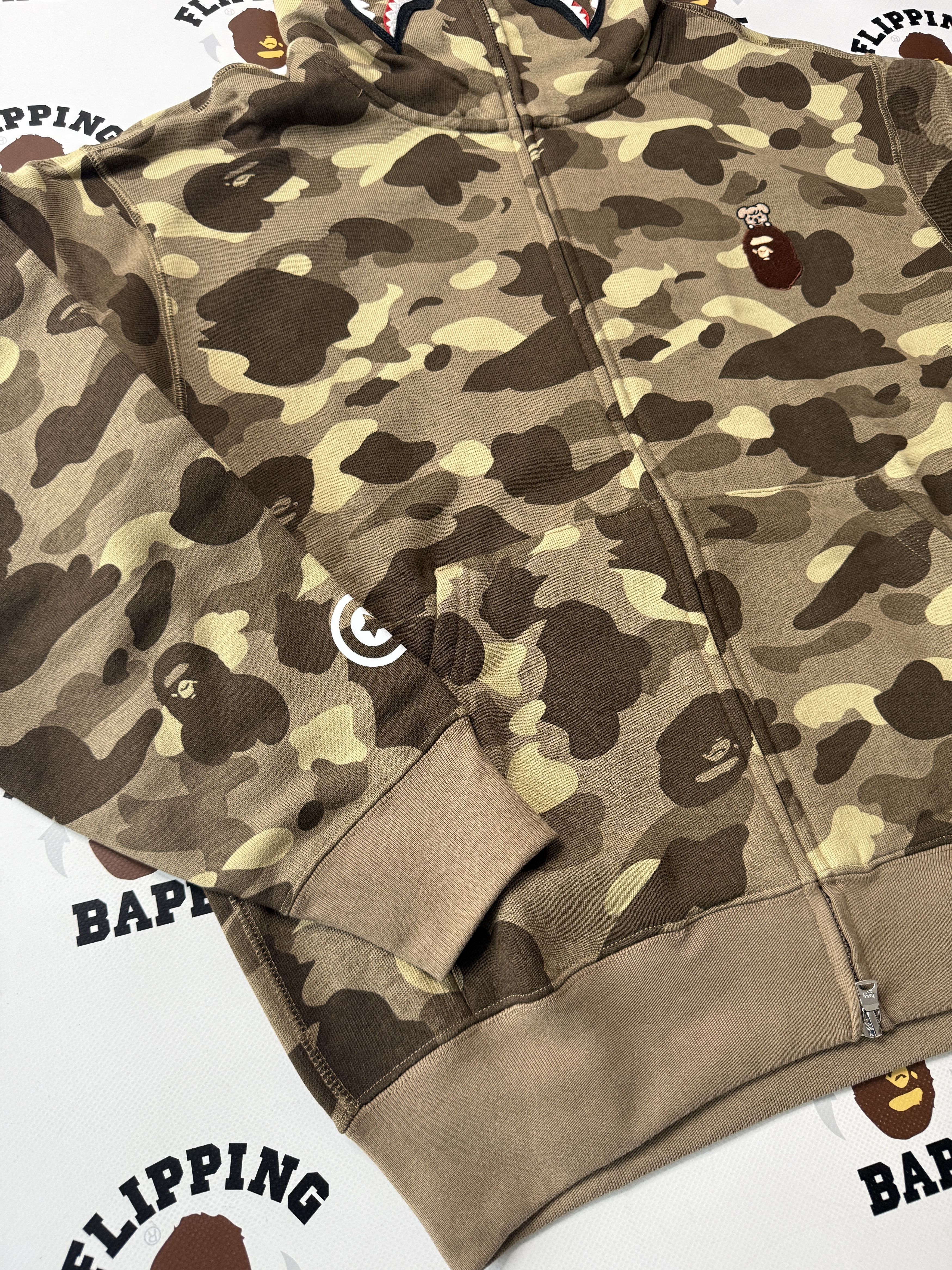 Bape BAPE X STRAYKIDS PUPPYM SHARK FULL ZIP HOODIE Size US S / EU 44-46 / 1 - 12 Thumbnail