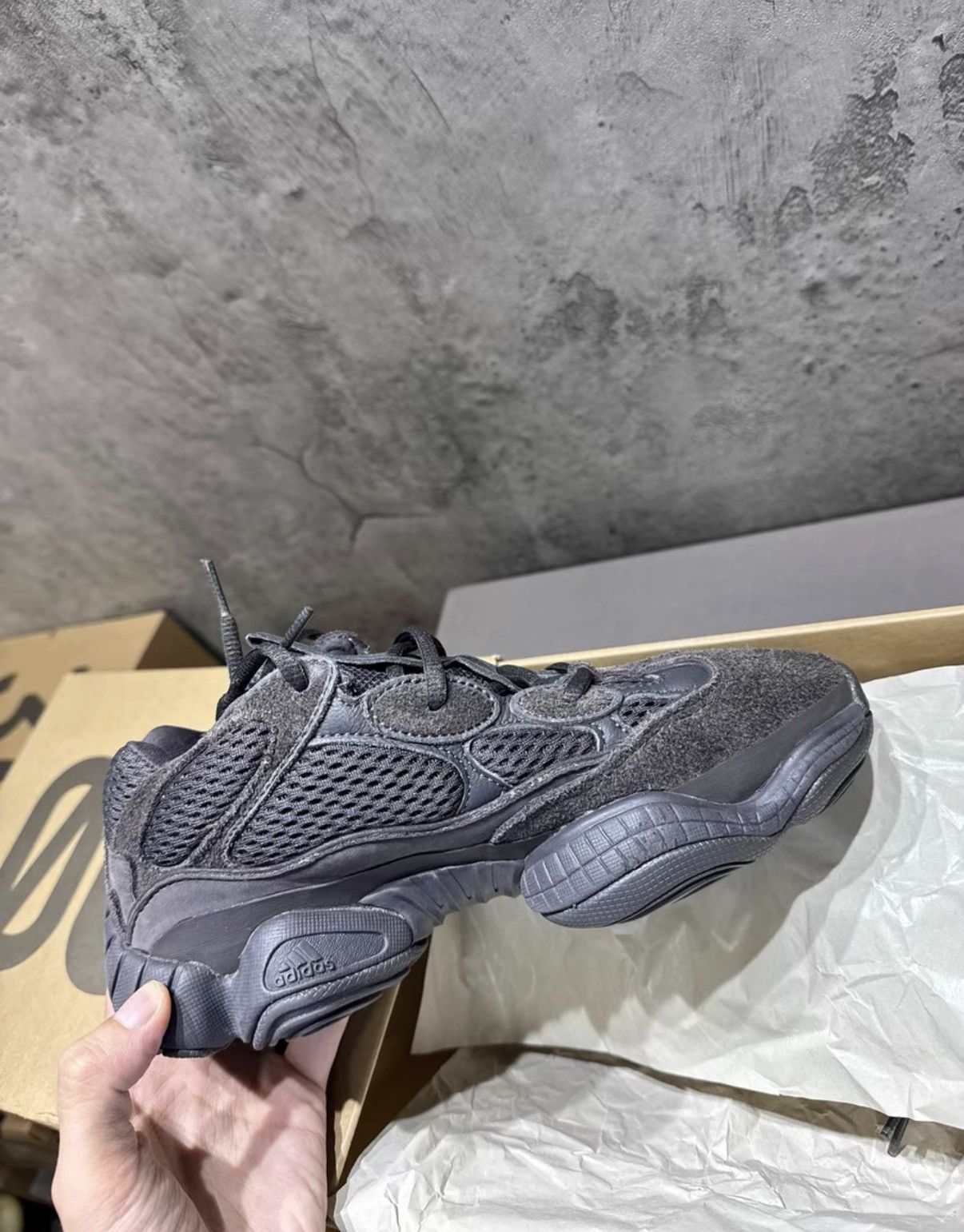 Adidas Adidas Yeezy 500 Utility Black K37 Size US 7 / IT 37 - 1 Thumbnail