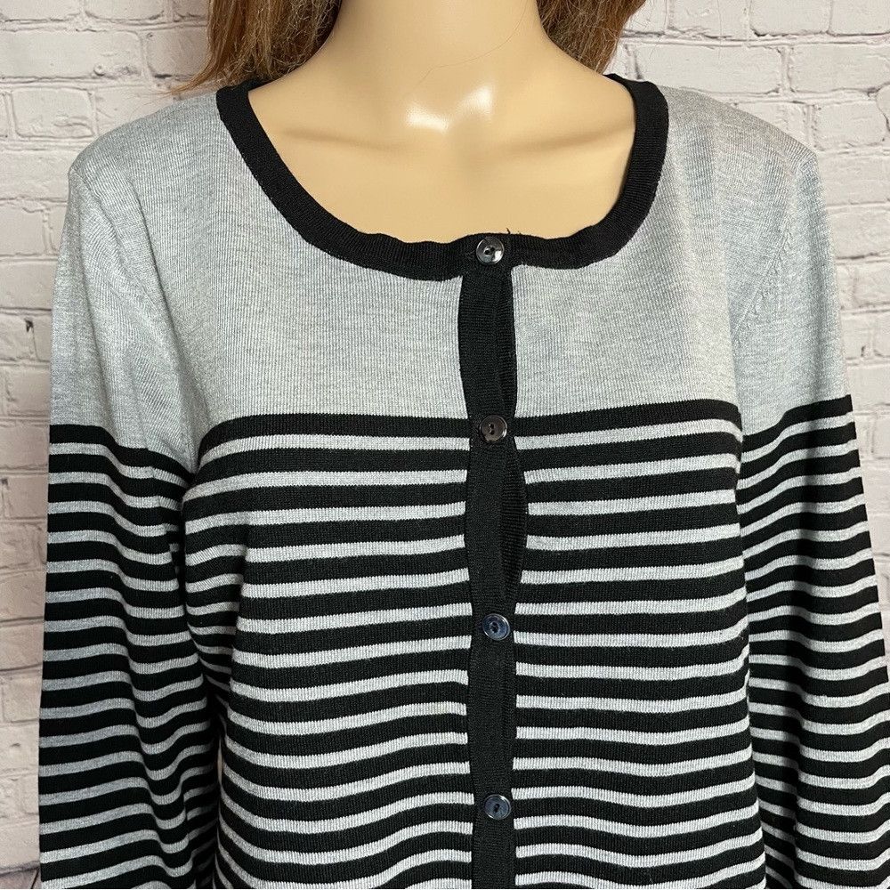 Other Karen Scott Gray Black Stripes Cardigan Size XL Size XL / US 12-14 / IT 48-50 - 2 Thumbnail