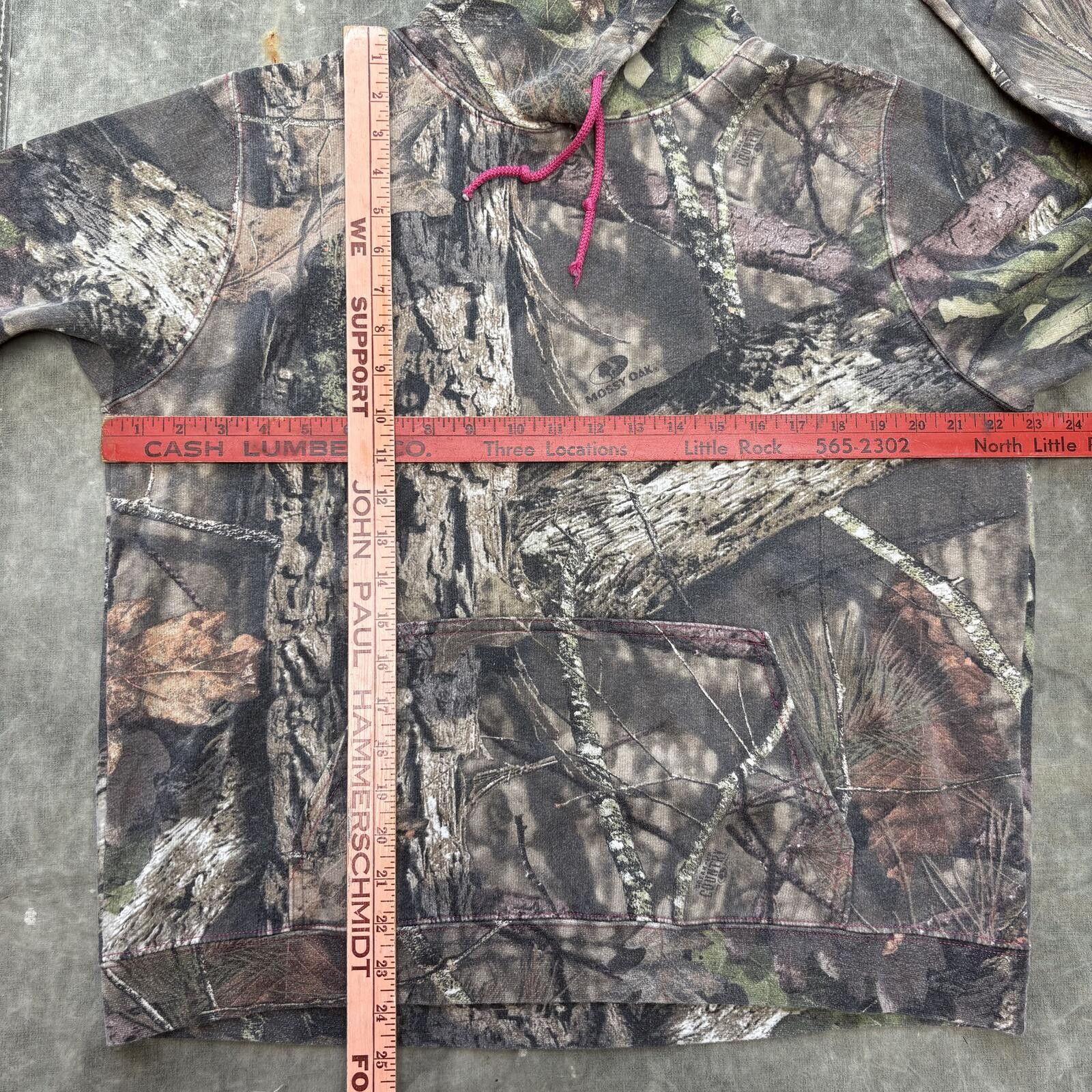 Mossy Oaks Vintage Mossy Oak Break Up Camo Pink Accents Grunge Hoodie Size L / US 10 / IT 46 - 4 Thumbnail