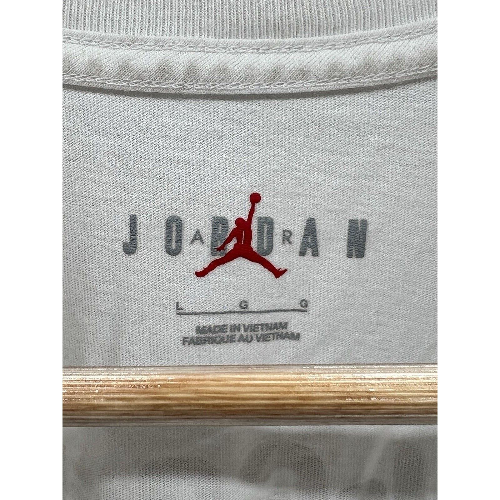 Jordan Brand Air Jordan Graphic White T-Shirt Anti-Gravity FD7029-100 Size US L / EU 52-54 / 3 - 3 Thumbnail