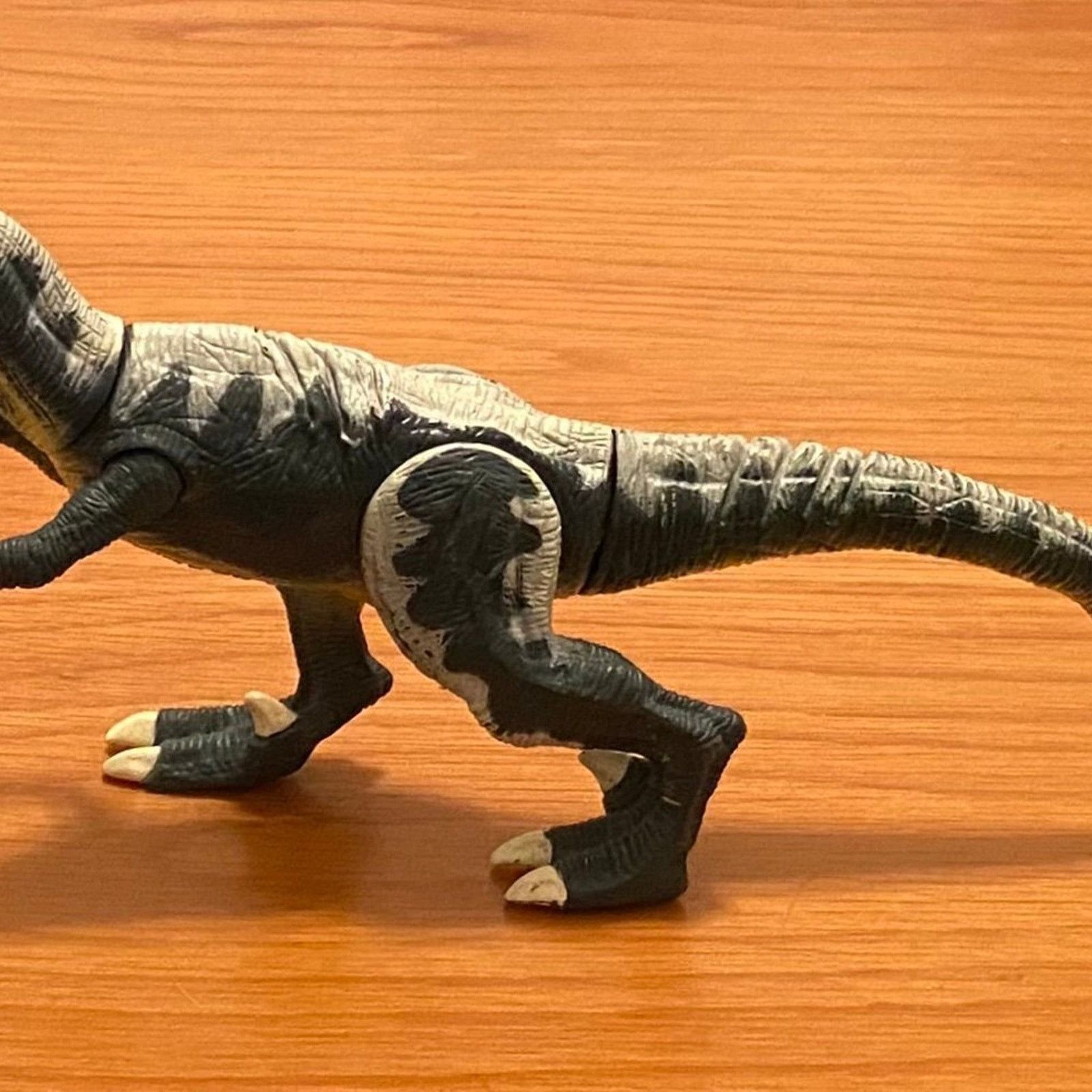 Lost Enterprises Jurassic Park - The Lost World Cyclops Raptor 9" Size ONE SIZE - 3 Thumbnail