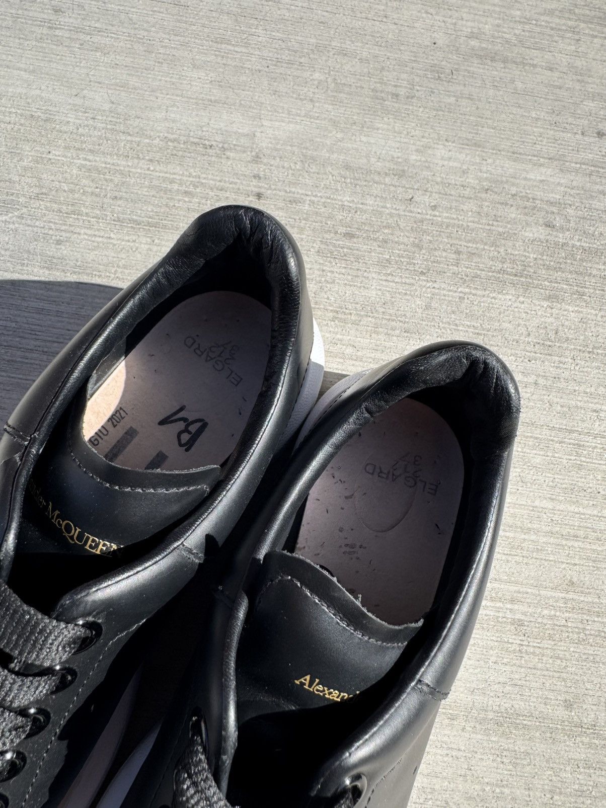 Alexander McQueen ALEXANDER MCQUEEN OVERSIZED SNEAKERS BLACK SIZE 6 M / 7.5 W Size US 6 / EU 39 - 6 Thumbnail