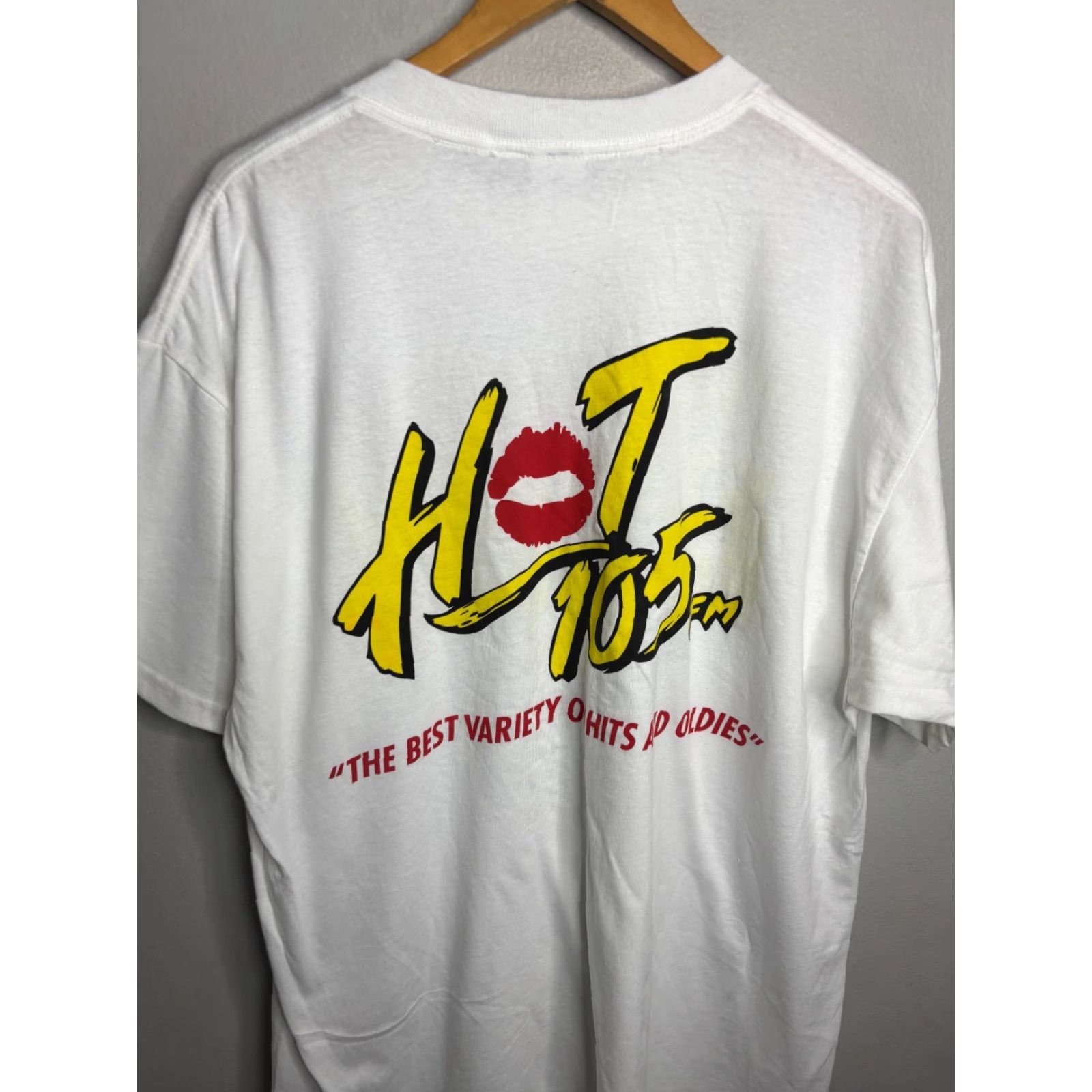 Delta VINTAGE Delta Shirt Mens XL White 90s Promo Tee Radio Station Graphic Print Short Sleeve Crew Neck 6725 Size US XL / EU 56 / 4 - 5 Thumbnail