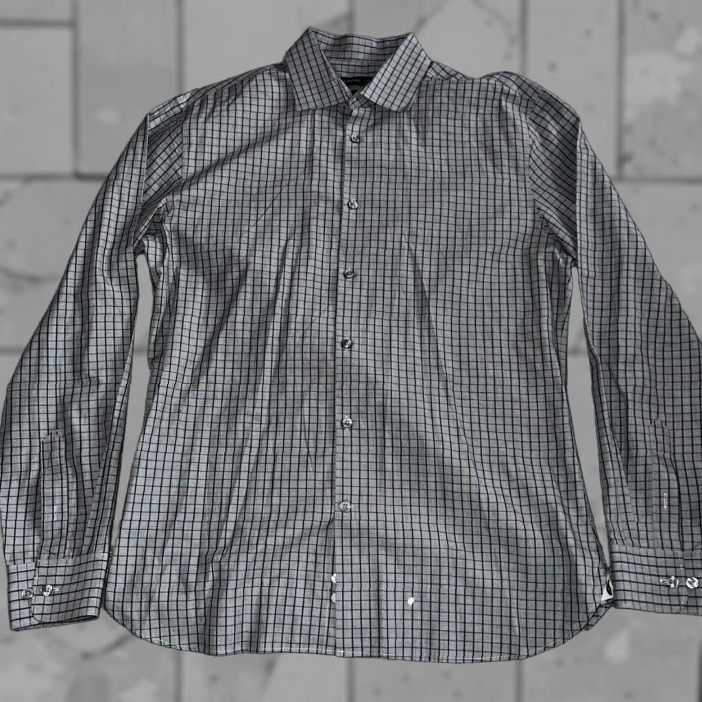 John Varvatos John Varvatos Shirt Size 16 Gray Button Down Slim Fit USA Mens Size US L / EU 52-54 / 3 - 1 Thumbnail