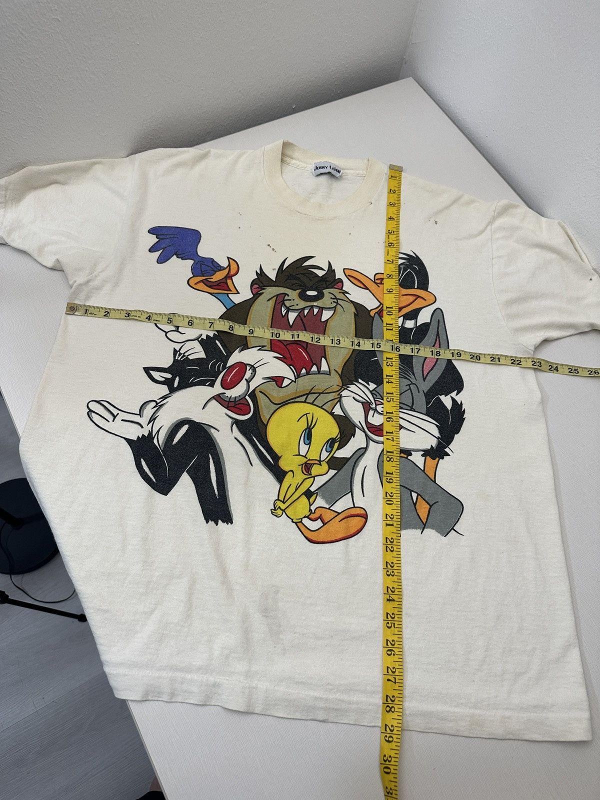 Warner Bros Vintage Looney Tunes Earner Bros TShirt Single Stitch Taz Size US XL / EU 56 / 4 - 8 Thumbnail