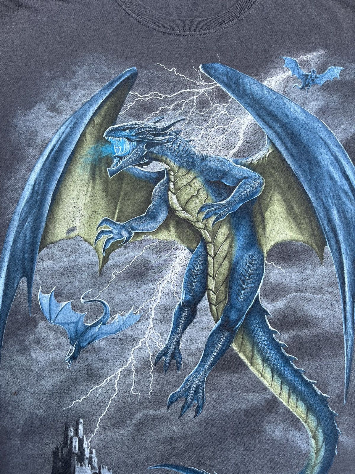 Vintage Vintage Y2K Gothic Dragons T-Shirt Size US M / EU 48-50 / 2 - 3 Thumbnail