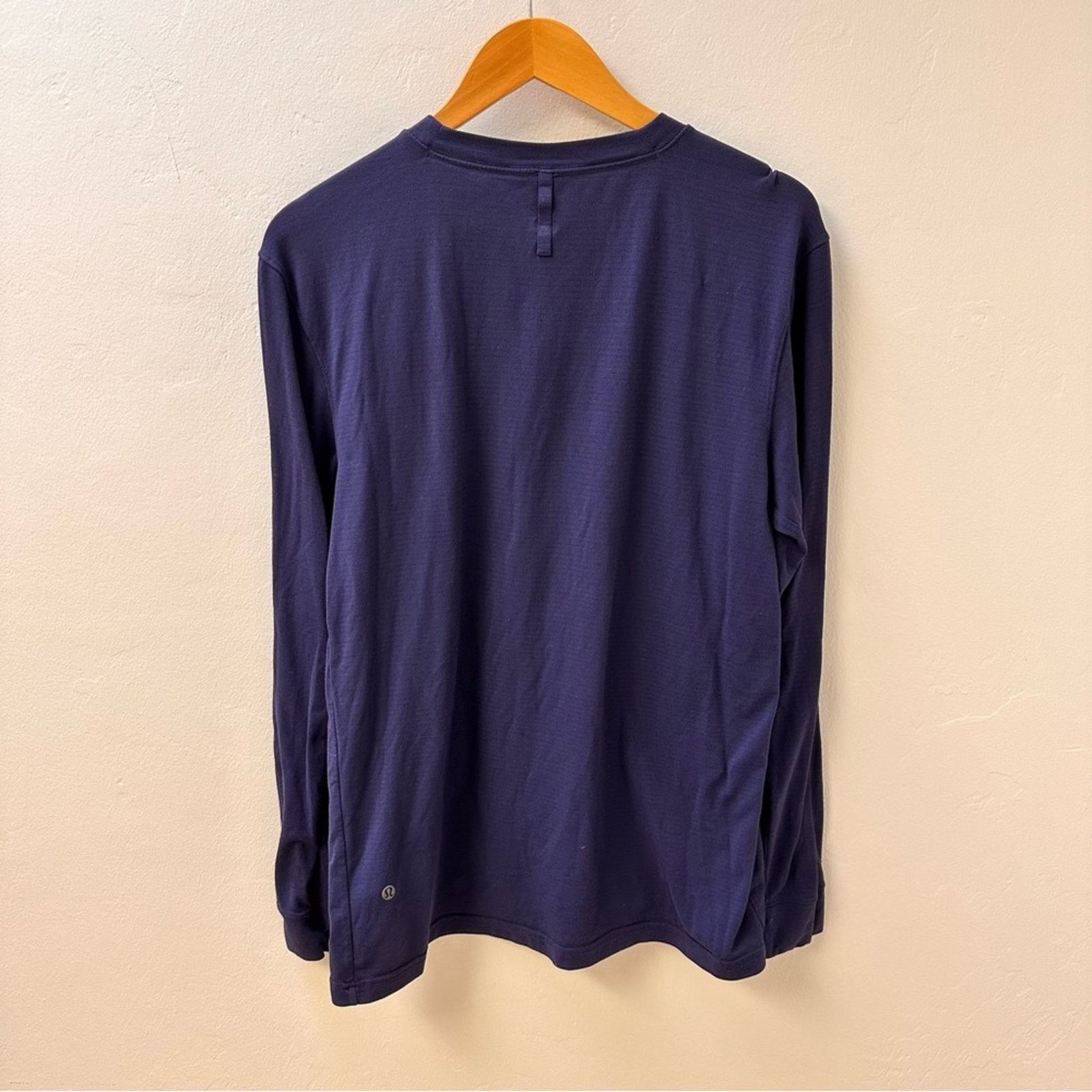 Lululemon Lululemon Men’s Athletic Long Sleeve Top - Size Med - Navy Size US M / EU 48-50 / 2 - 5 Thumbnail