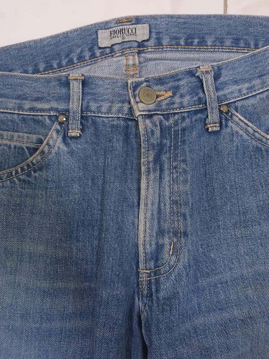 Fiorucci × Japanese Brand Vintage Fiorucci Safety Jeans Italy Red Selvedge Size US 31 - 10 Thumbnail