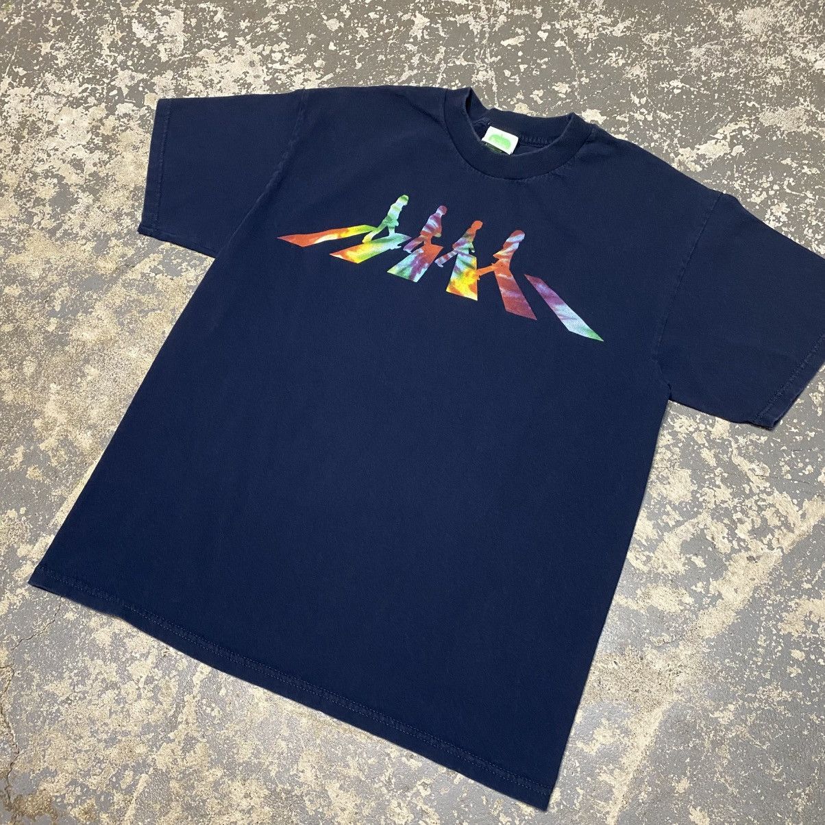 Band Tees × Vintage Vintage The Beatles Abbey Road Rainbow Apple Tour Tshirt Size US L / EU 52-54 / 3 - 4 Thumbnail