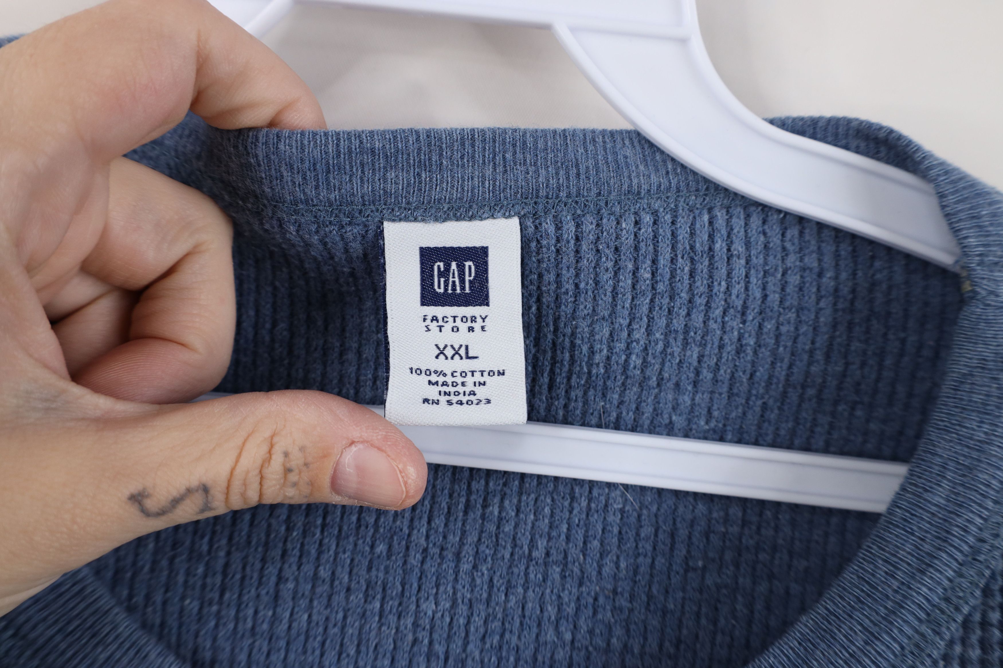 Vintage Vintage Y2K 2005 Gap Thermal Waffle Knit Long Sleeve T-Shirt Size US XXL / EU 58 / 5 - 4 Thumbnail