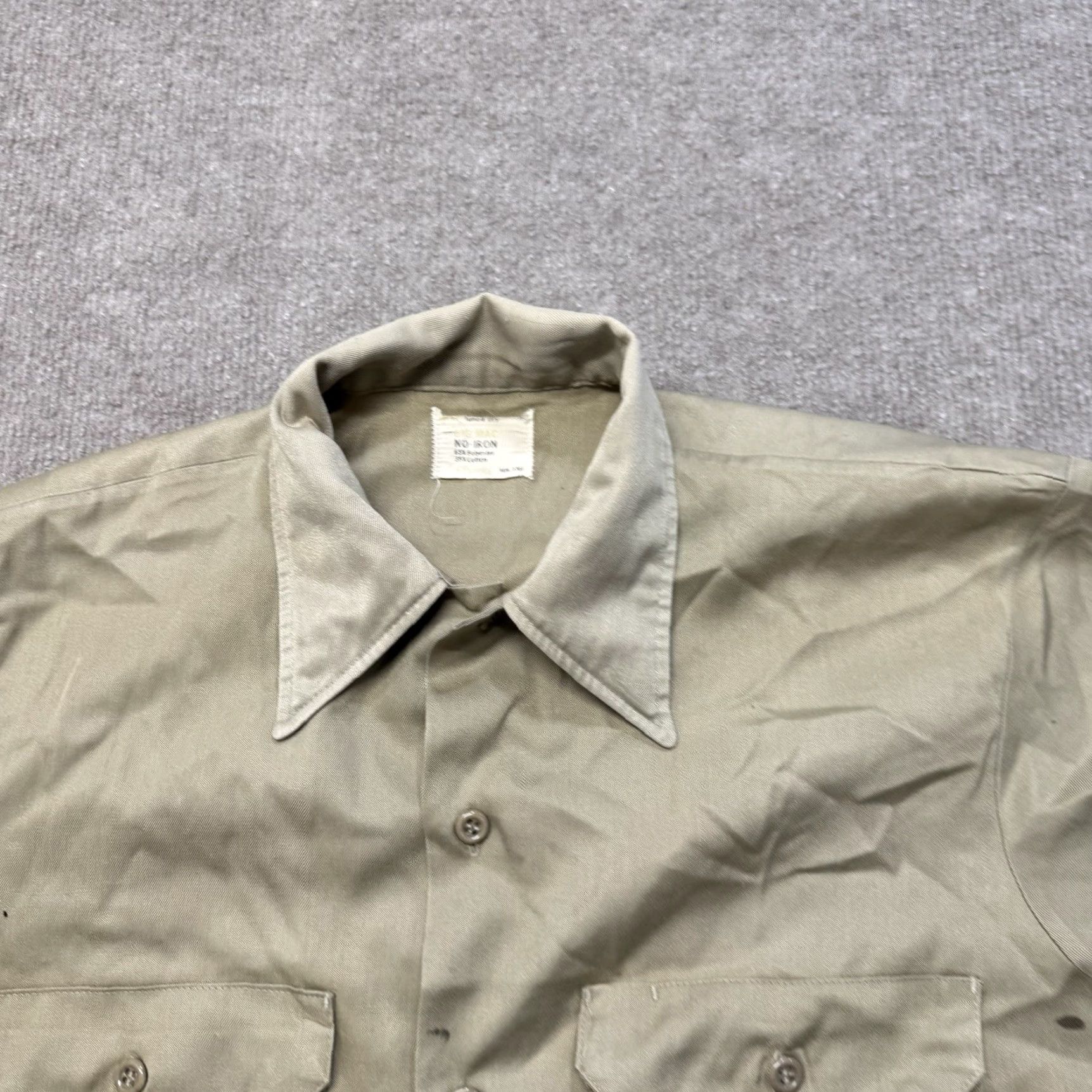 Vintage VINTAGE Big Mac Work Shirt Mens L 70s No Iron Button-Up Short Sleeve Cotton Twill Beige Distressed Size US L / EU 52-54 / 3 - 4 Thumbnail