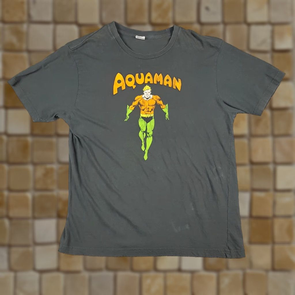 Etro VINTAGE DC Comics Aquaman T-Shirt Men Large Gray Retro Cartoon 90s 00s Y2K Size US L / EU 52-54 / 3 - 1 Thumbnail