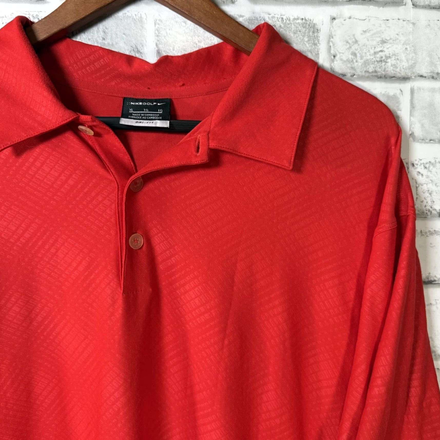 Nike Nike Dri-Fit Polo Shirt Mens XL Red Golf Polo Shirt Nike Golf Dri-Fit Polyester Size US XL / EU 56 / 4 - 2 Thumbnail