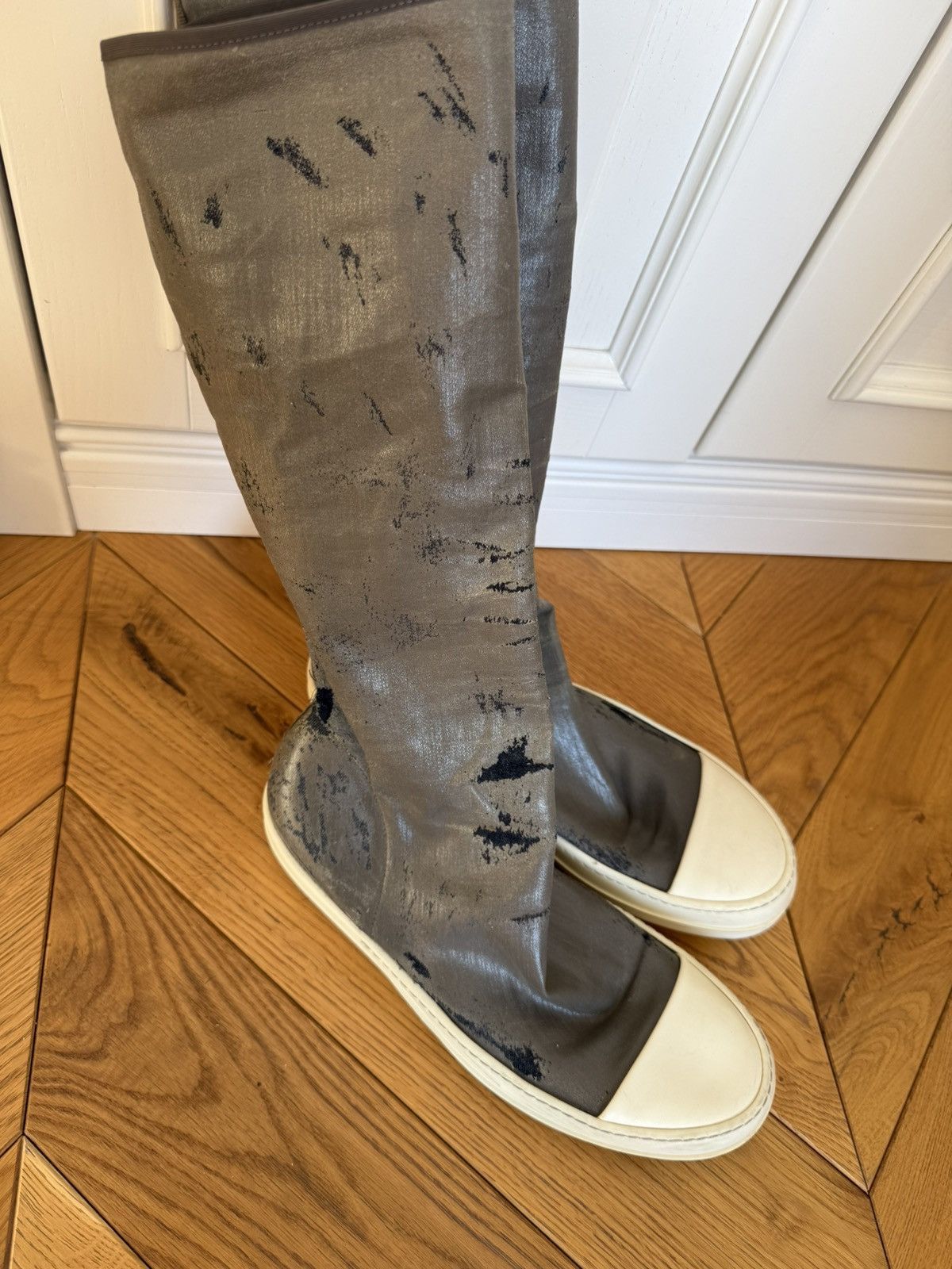 Rick Owens Drkshdw Rick Owens waxed distressed sock ramones Size US 11 / EU 44 - 2 Thumbnail