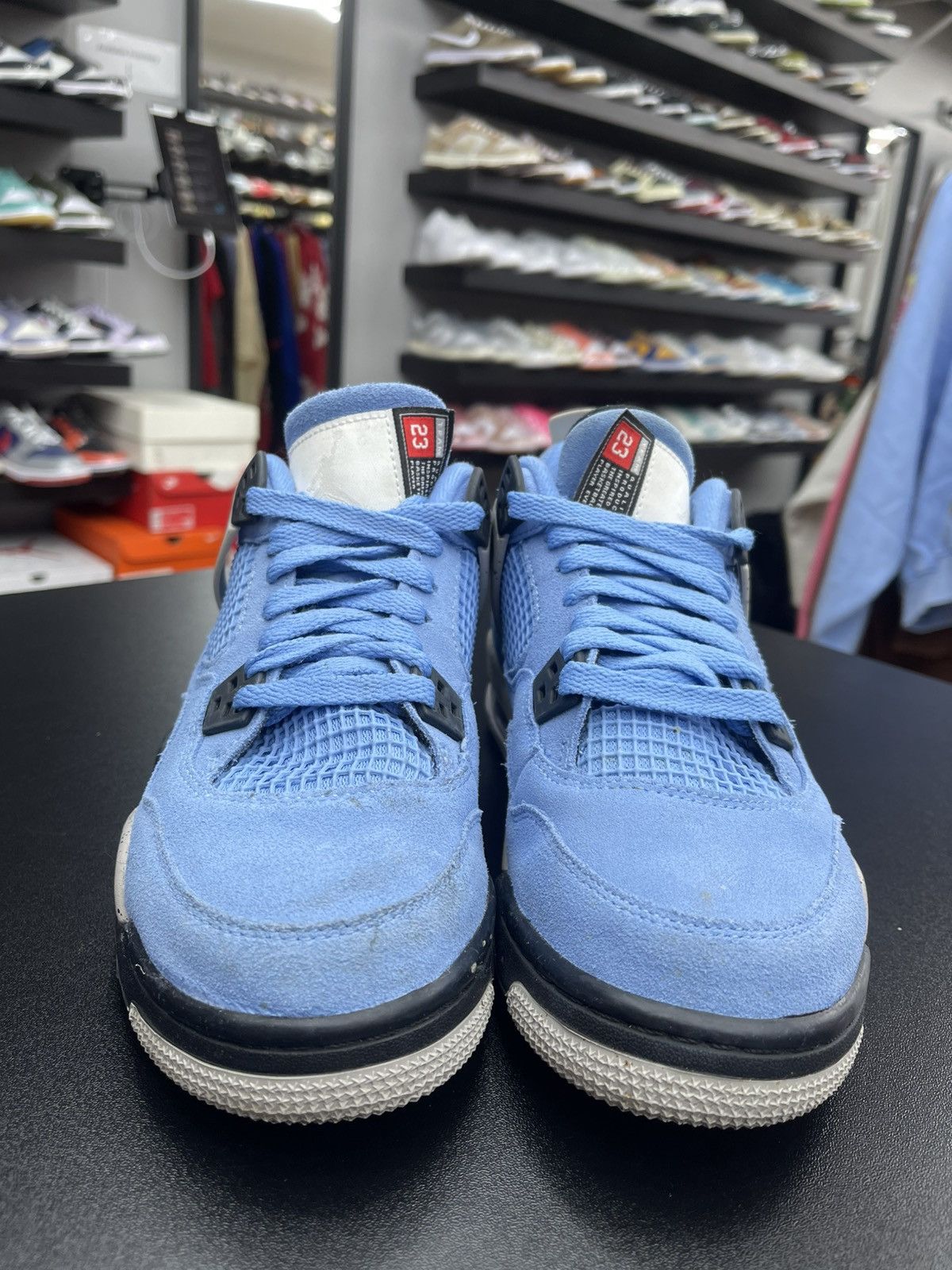 Jordan Brand Size 6.5y - Jordan 4 University Blue Gently Used Size US 6.5 / EU 39-40 - 2 Thumbnail