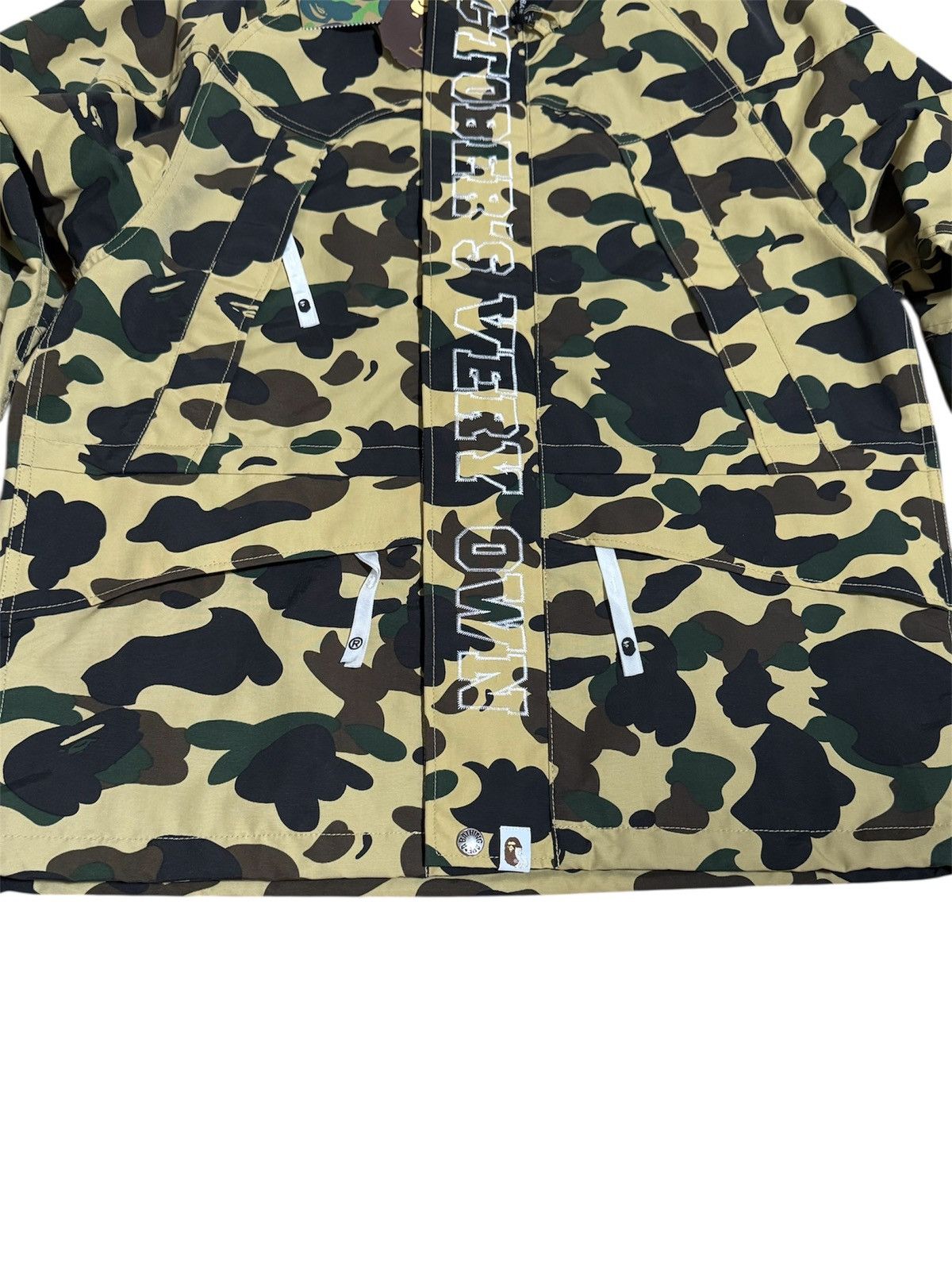 Bape × October's Very Own 🔥BAPE x OVO 1st Camo Mountain Windbreaker Jacket/Windrunner Size US L / EU 52-54 / 3 - 2 Thumbnail