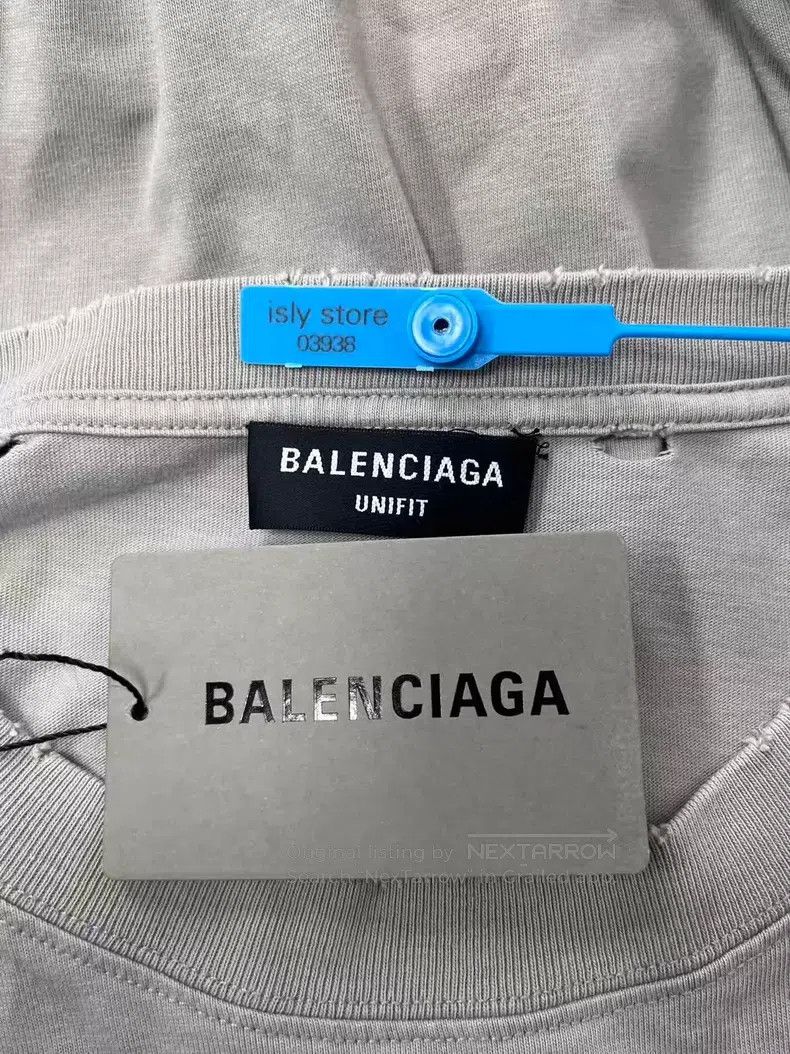 Balenciaga Balenciaga Solid Color Alphabet Printed Hole Round Neck Sh Size US XL / EU 56 / 4 - 5 Thumbnail