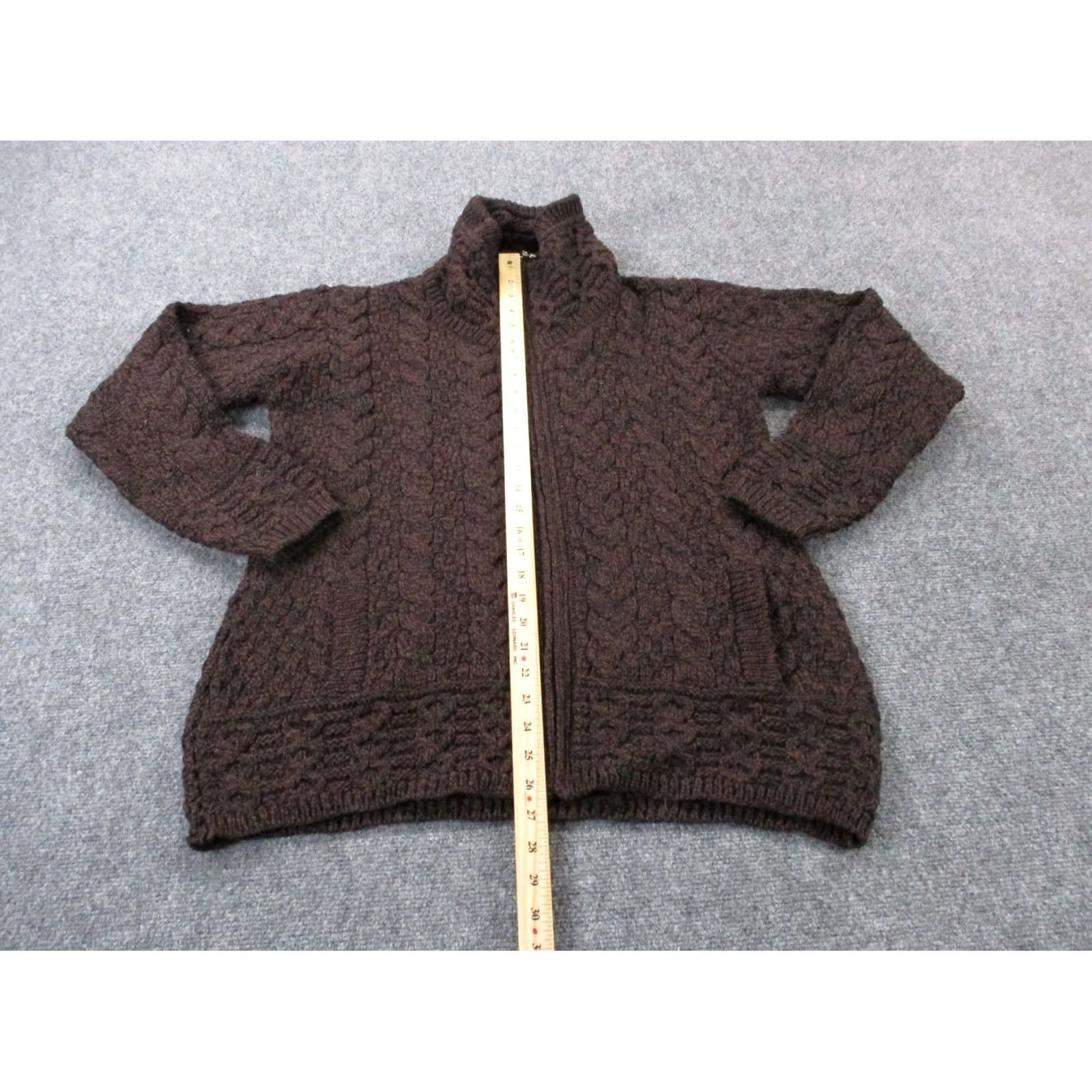 Vintage Arancrafts Sweater Jacket Women M Brown Merino Wool Ireland Cable Knit Chunky Size M / US 6-8 / IT 42-44 - 3 Thumbnail
