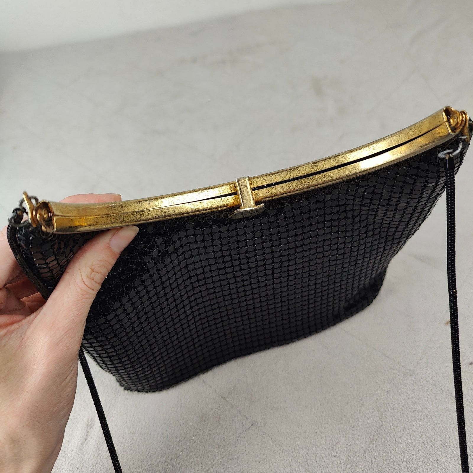 Vintage Vintage Metal Mesh Opera Bag Black Gold Clasp Art Deco Size ONE SIZE - 2 Thumbnail