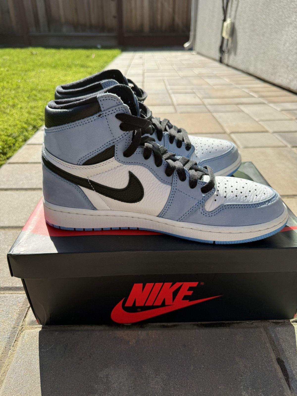 Nike Air Jordan 1 “University Blue” Size US 8.5 / EU 41-42 - 7 Thumbnail