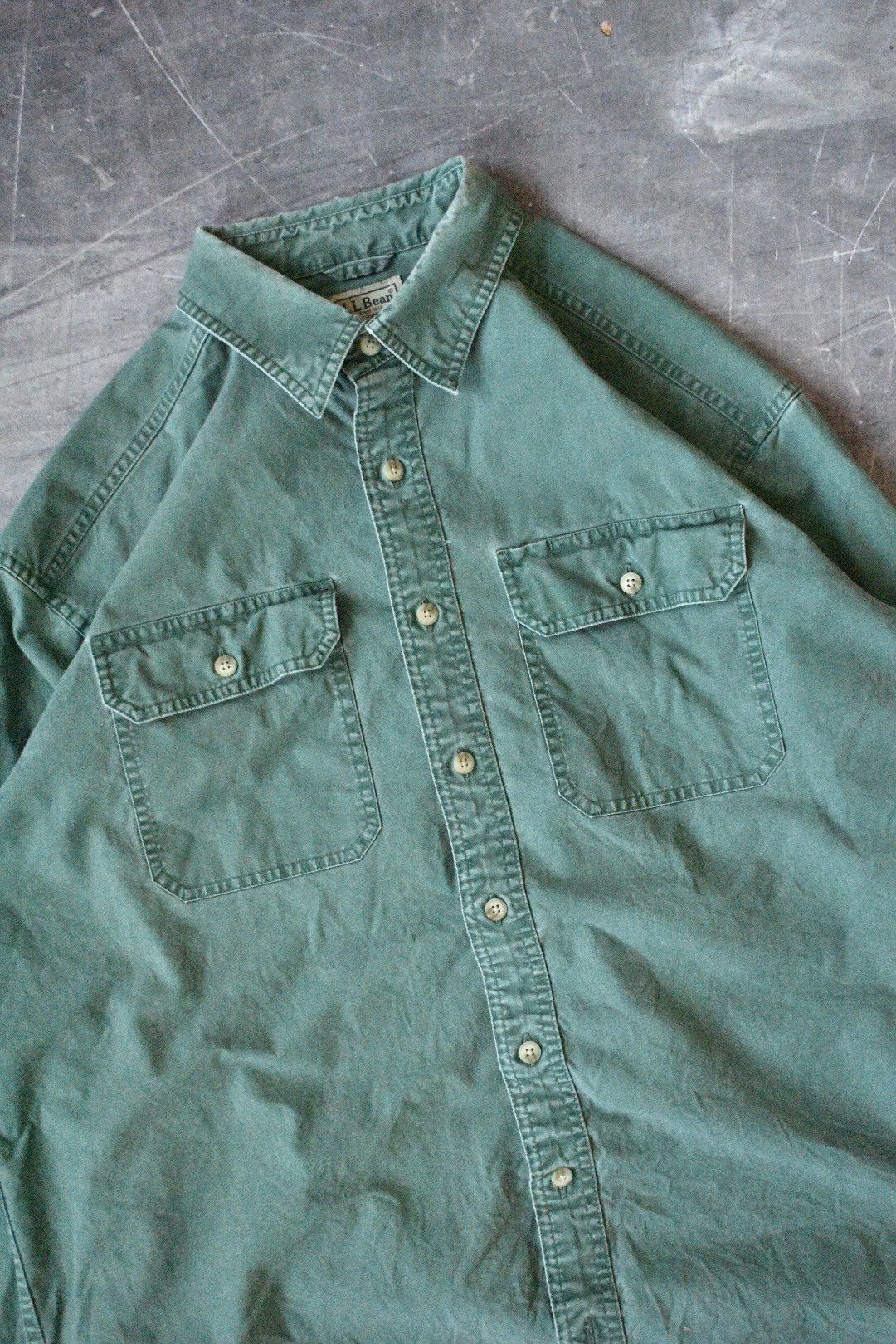 L.L. Bean Vintage LL Bean Button-down Long-Sleeve Shirt (L-Tall) Size US L / EU 52-54 / 3 - 2 Thumbnail