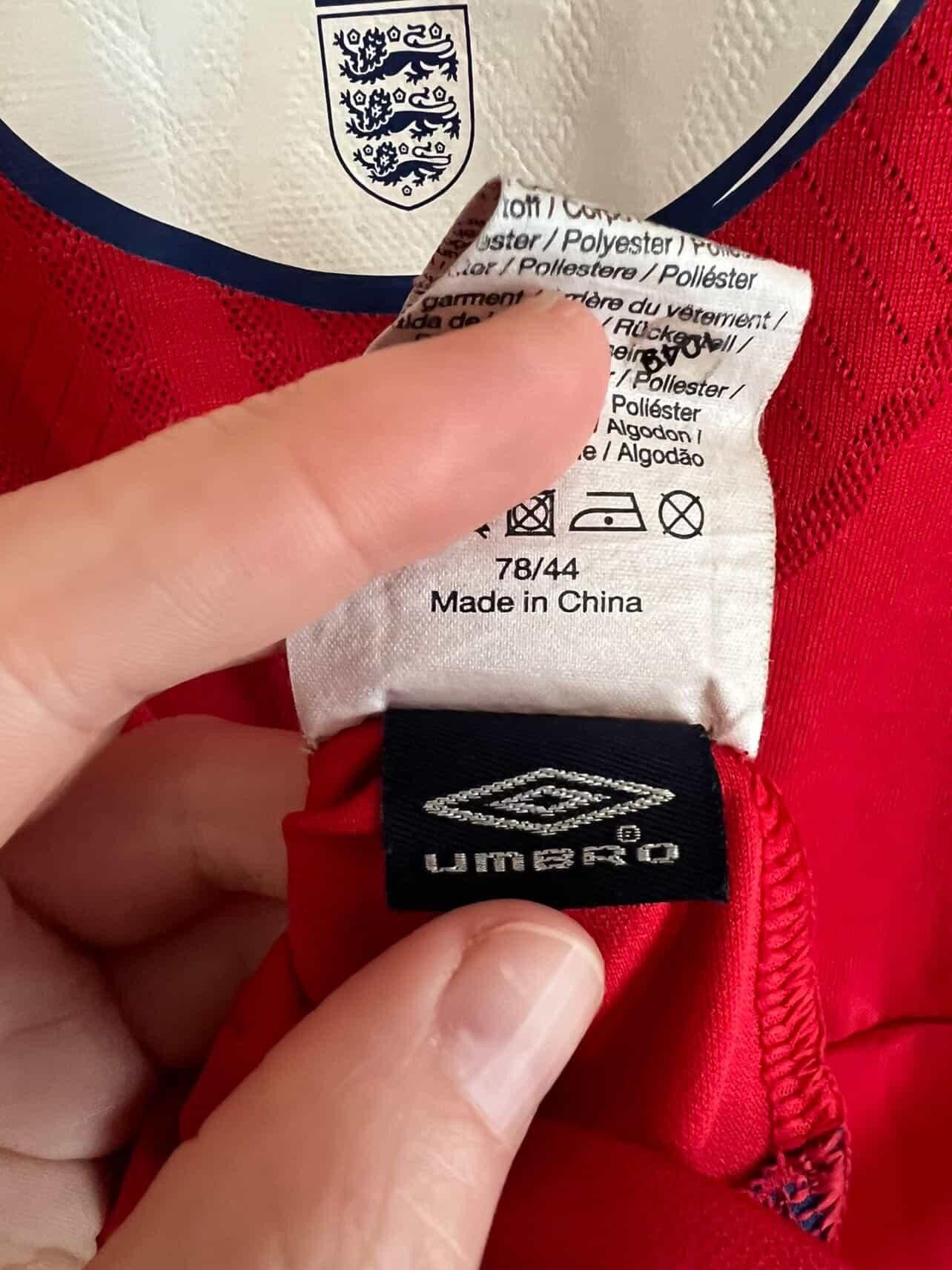 Umbro Umbro England 2008/2010 John Terry Football Shirt 🔥💥 Size US M / EU 48-50 / 2 - 9 Thumbnail