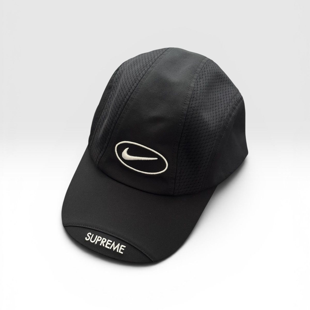 Nike × Supreme Supreme Nike Boucle Running Hat White | Grailed