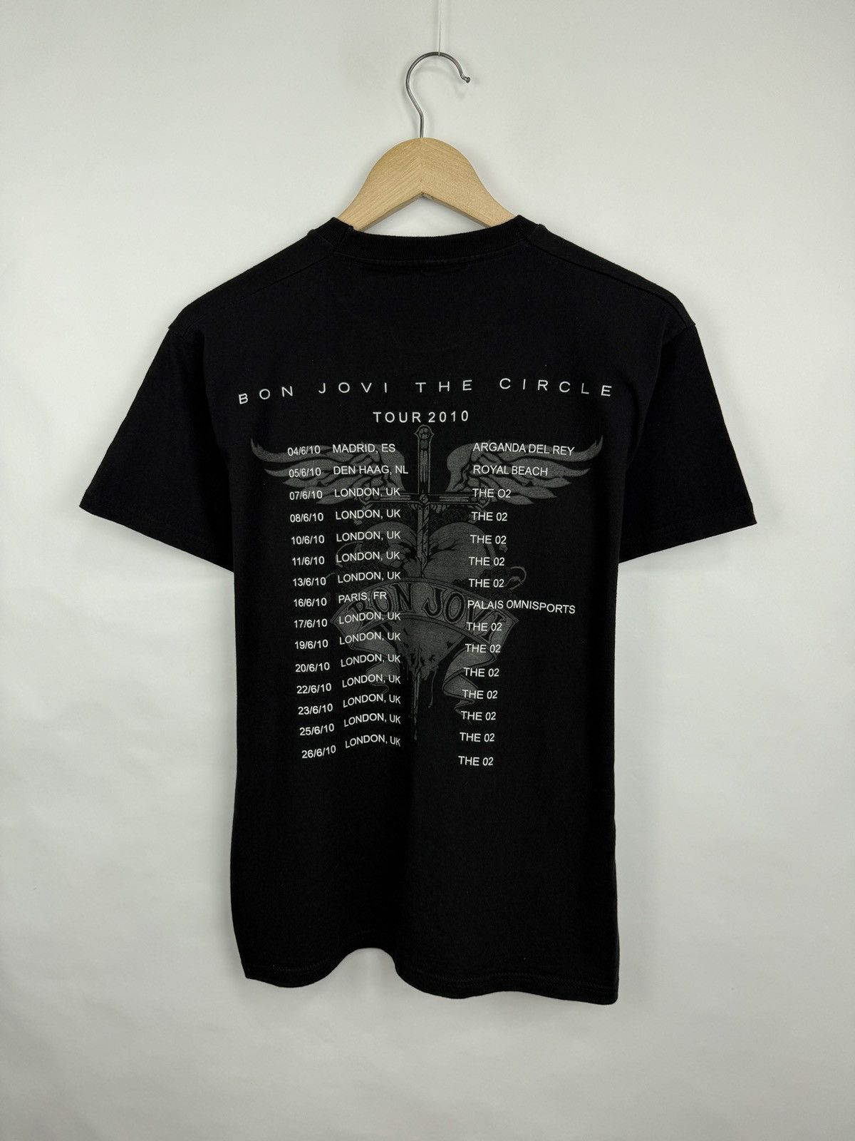 Bon Jovi 🇺🇸 Vintage 2010 Bon Jovi The Circle Tour T-Shirt Sambora Size US M / EU 48-50 / 2 - 7 Thumbnail