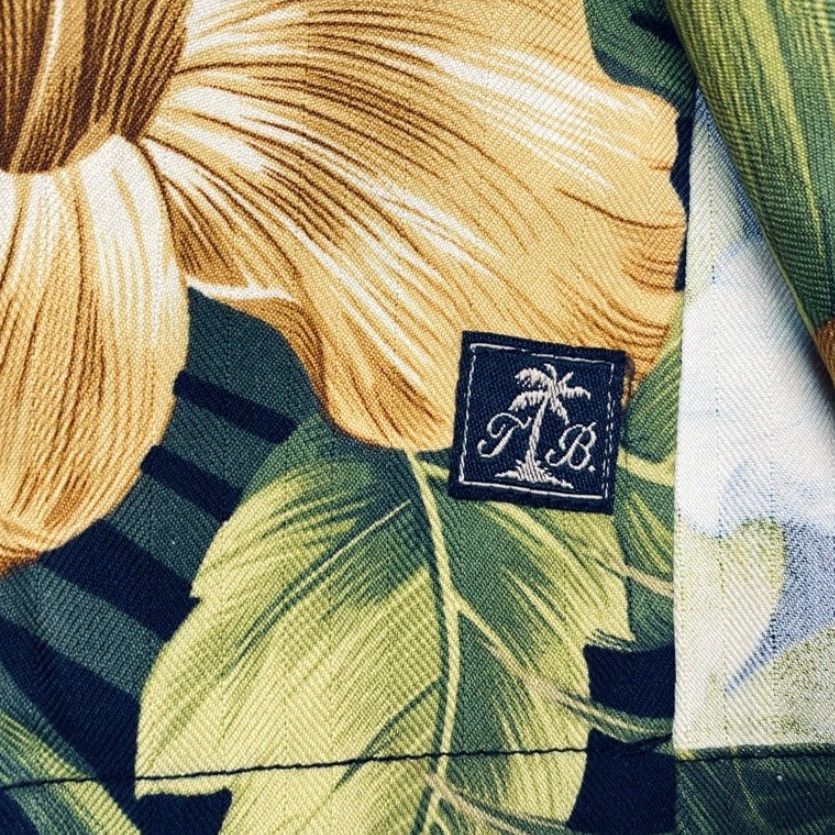 Tommy Bahama Tommy Bahama Hawaiian Shirt Mens XL 100% Silk Short Sleeve Floral Button-Up Beach Pattern Multicolor Size US XL / EU 56 / 4 - 3 Thumbnail