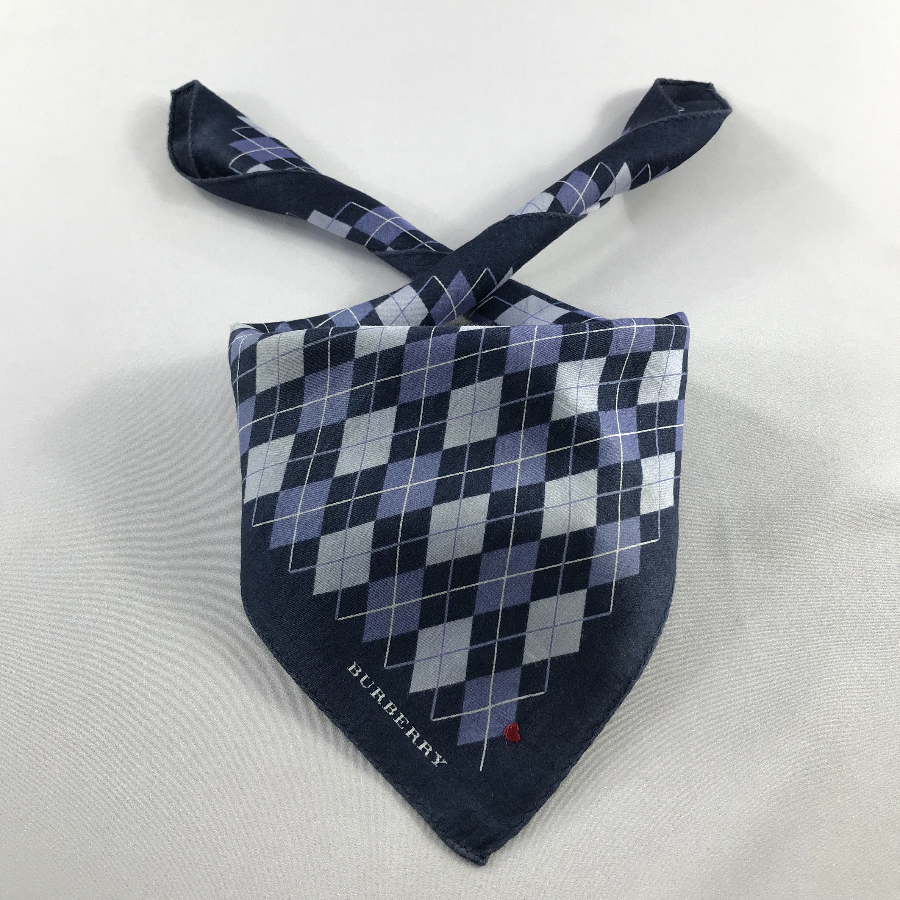 Burberry Burberry Handkerchief / Bandana / Neckerchief C620 Size ONE SIZE - 1 Thumbnail