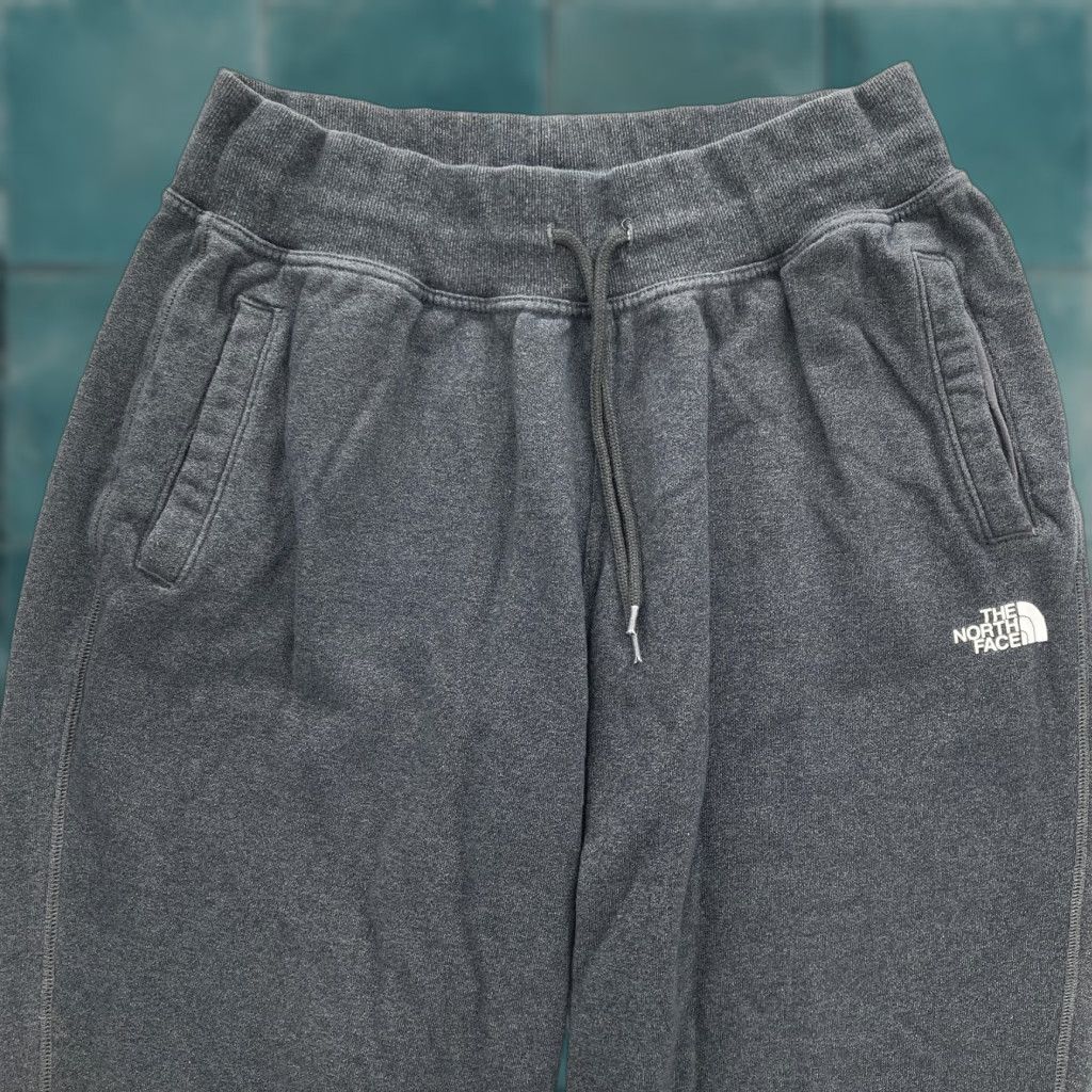 The North Face The North Face Pants Mens XL Gray Joggers Fleece Logo Outdoors Hiking Lounge Size US 36 / EU 52 - 1 Thumbnail
