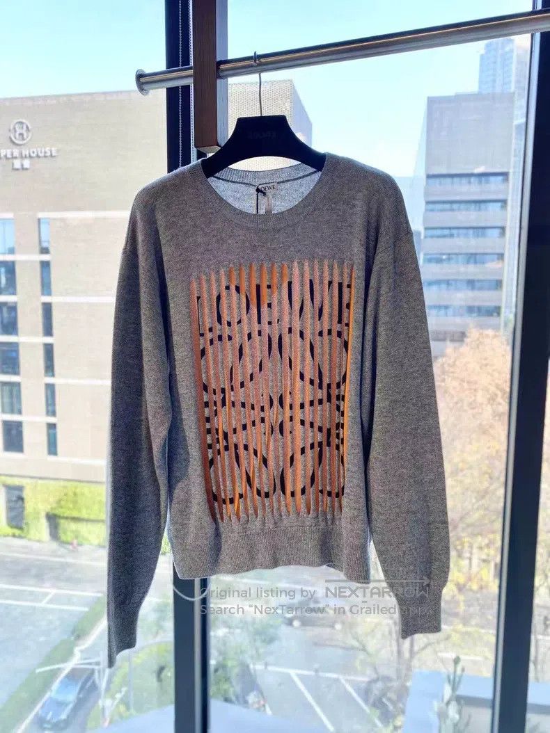 Loewe Loewe Cashmere Cutout Letter Big Logo Knit Sweater Size M / US 6-8 / IT 42-44 - 2 Thumbnail