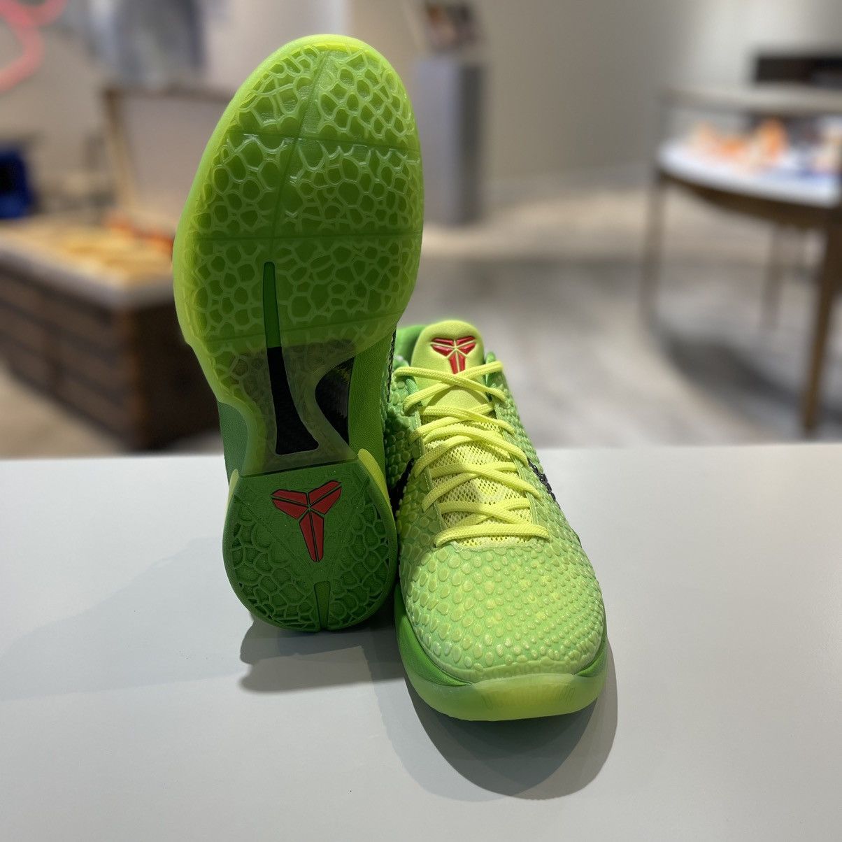 Nike Nike Kobe 6 Protro Grinch (2020) Size US 10.5 / EU 43-44 - 8 Thumbnail